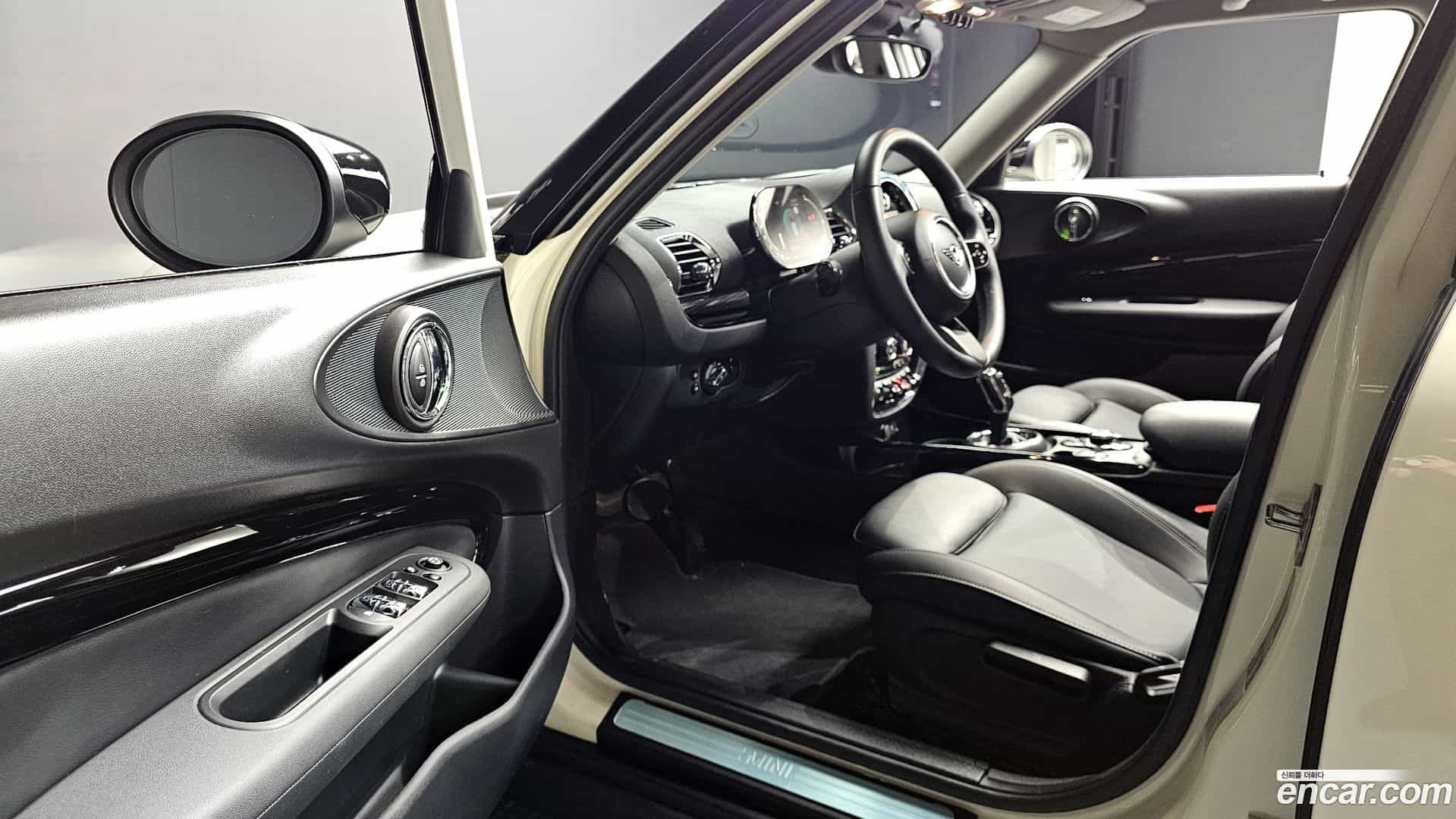 Clubman Mini 2022.4-INNER-010