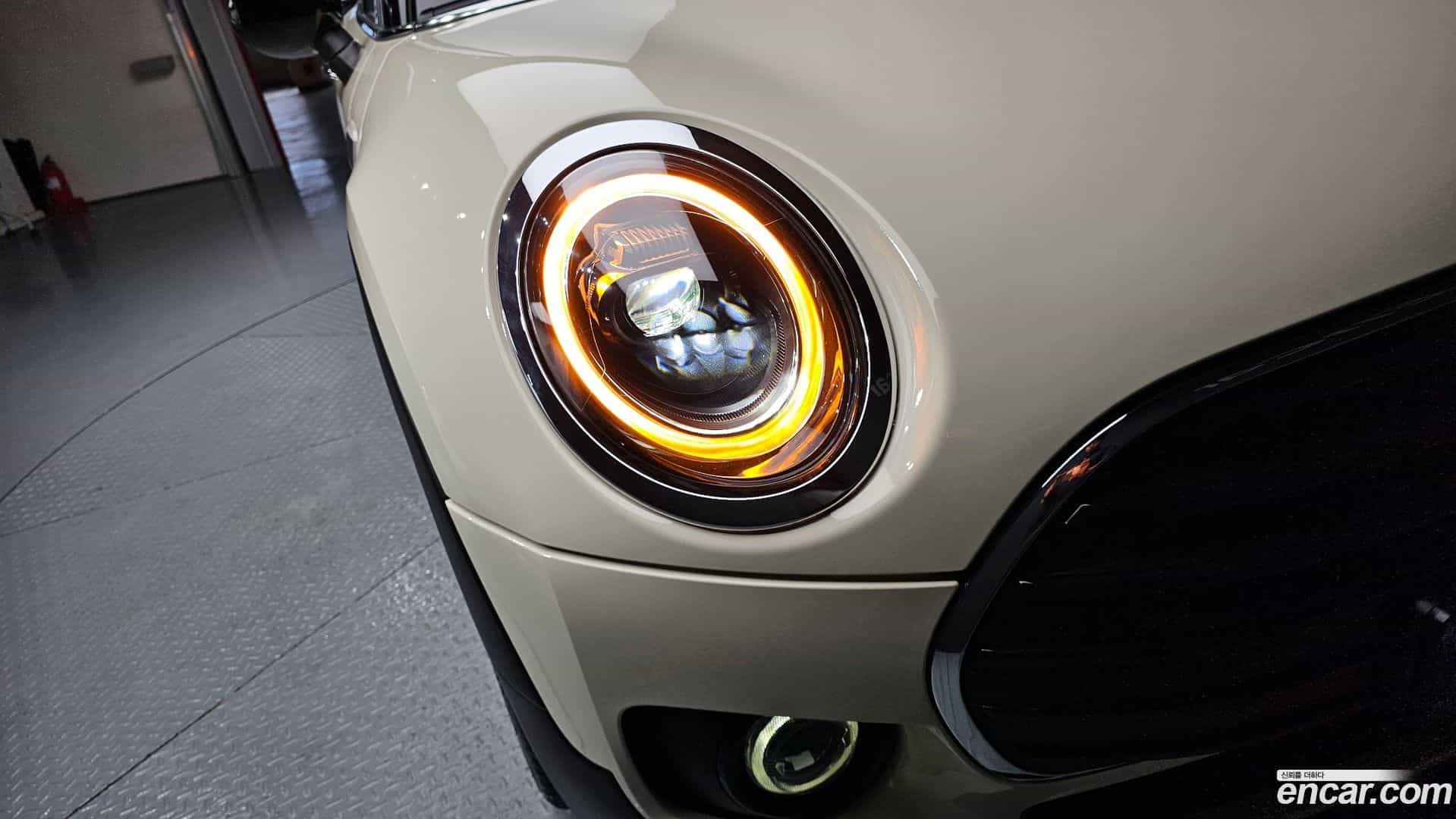 Clubman Mini 2022.4-OUTER-032