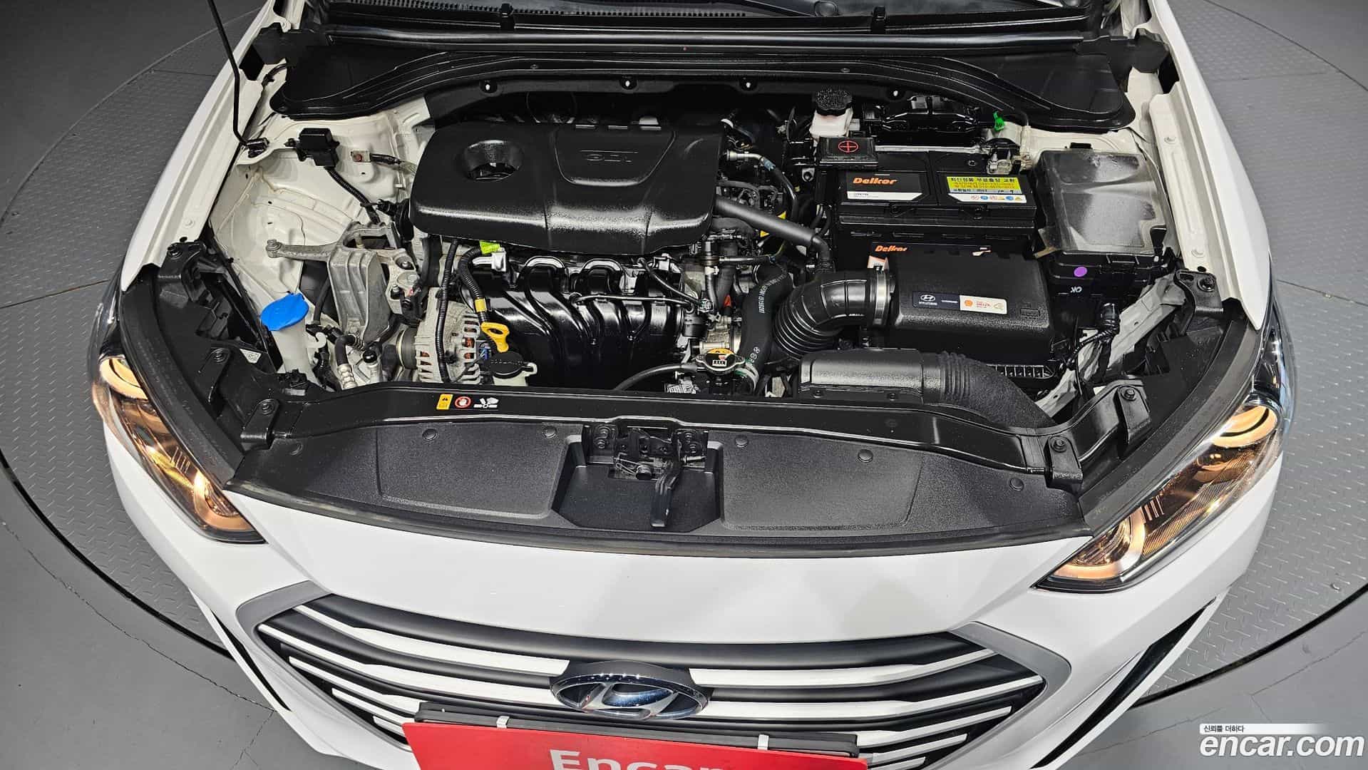 AVANTE Hyundai 2017.7-OUTER-006