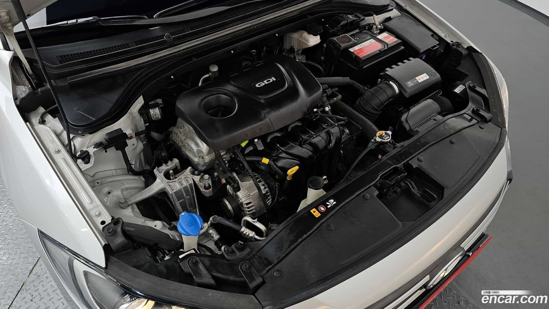 AVANTE Hyundai 2016.10-OUTER-006