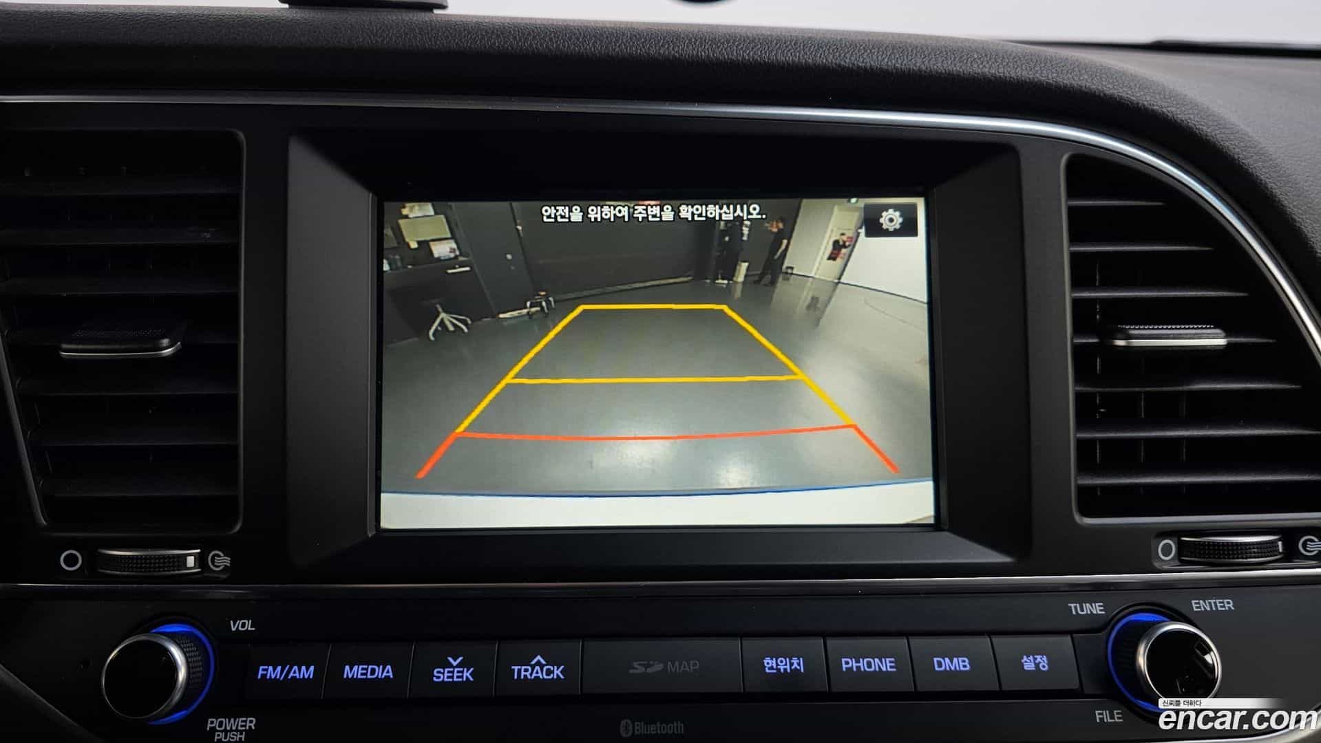 AVANTE Hyundai 2016.10-OPTION-019