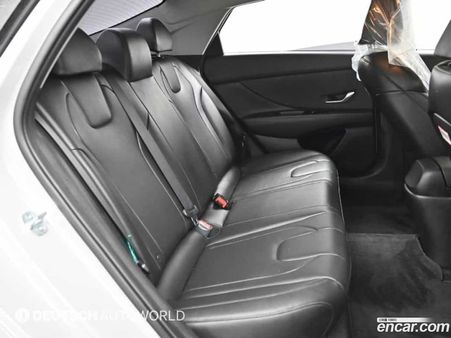 AVANTE Hyundai 2022.11-OPTION-016