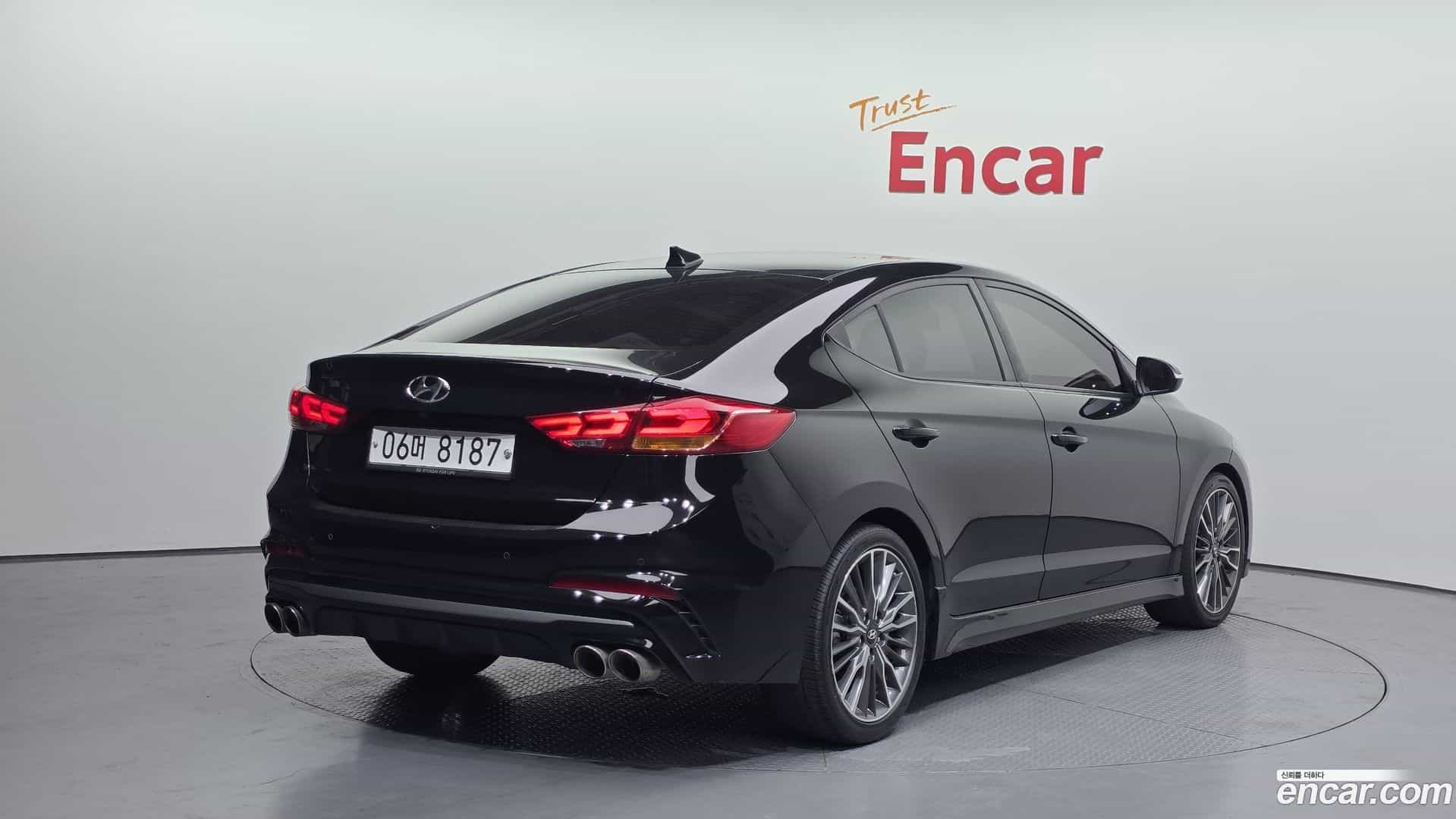 AVANTE Hyundai 2018.5-OUTER-002