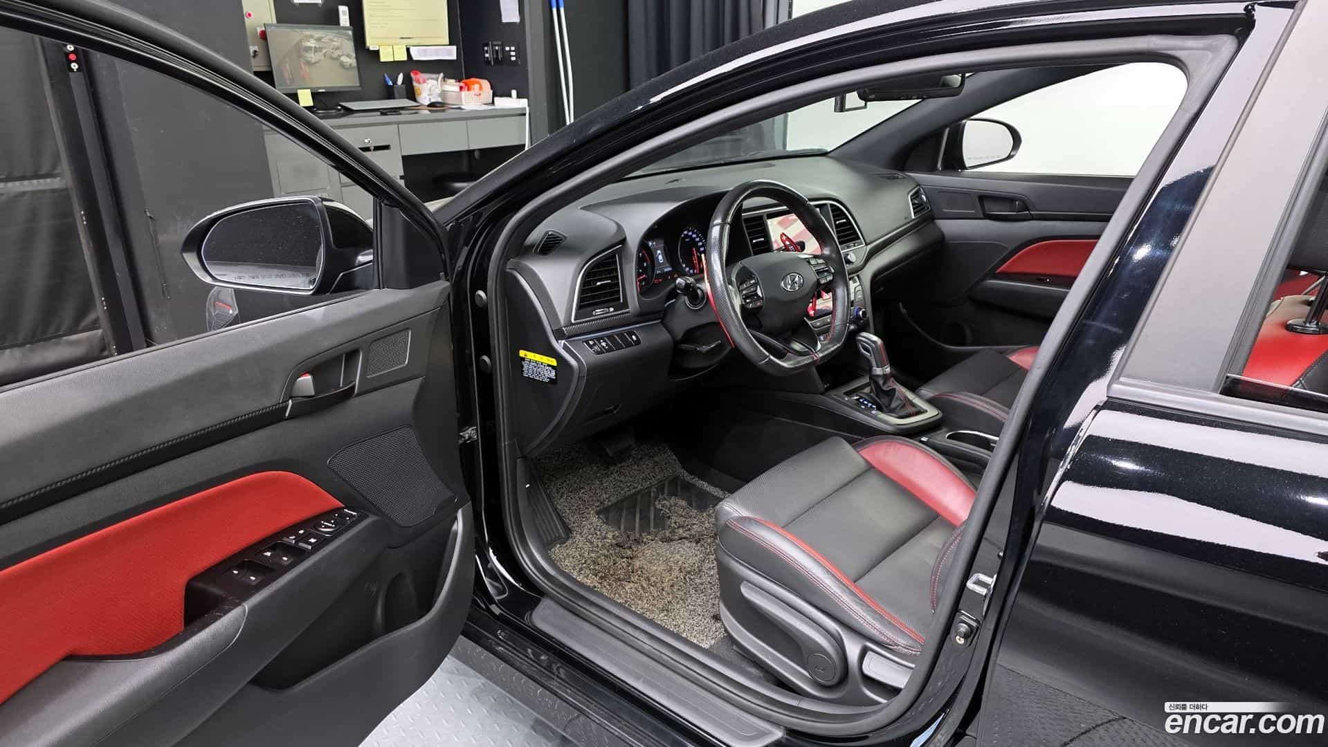 AVANTE Hyundai 2018.5-INNER-010