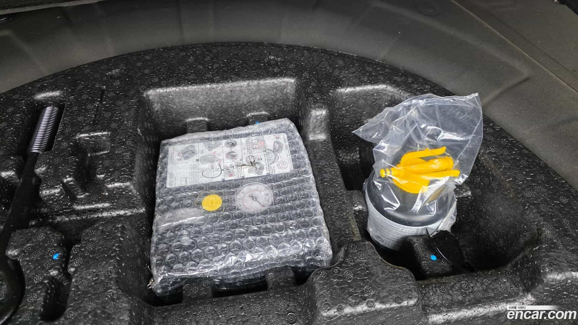 AVANTE Hyundai 2018.5-OPTION-022