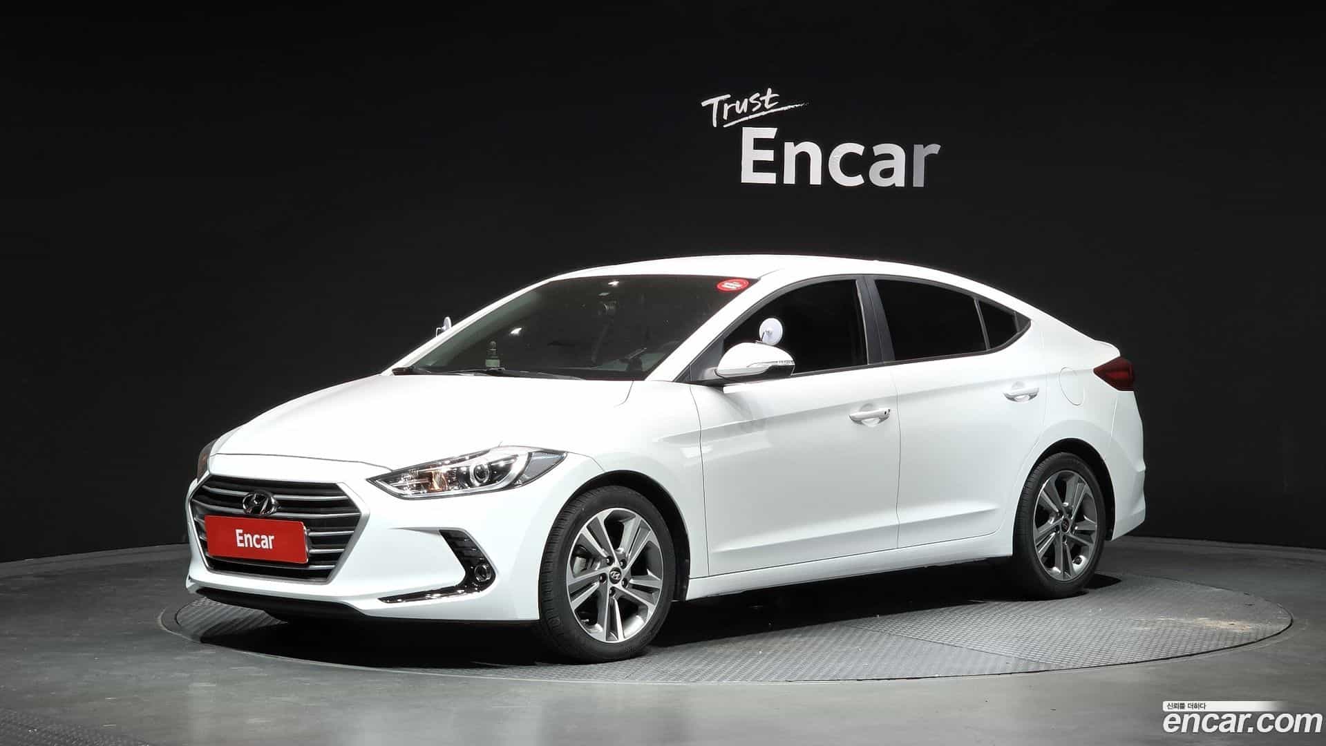 AVANTE Hyundai 2018.7-OUTER-001