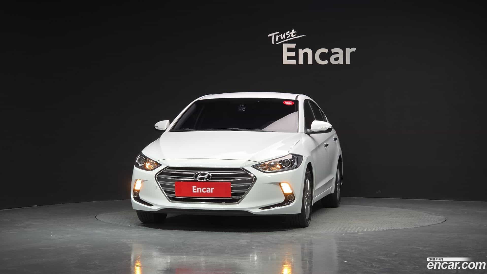 AVANTE Hyundai 2016.8-OUTER-003