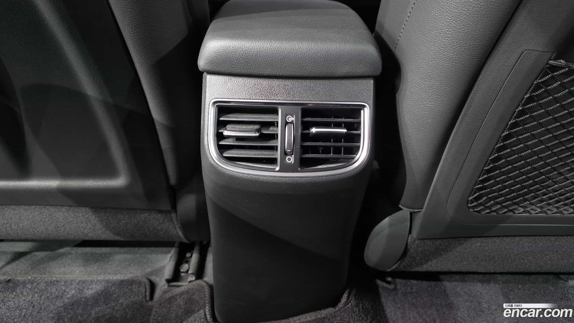 AVANTE Hyundai 2016.8-OPTION-040