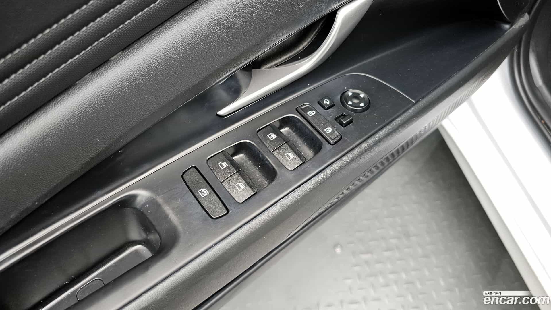 AVANTE Hyundai 2023.3-OPTION-023