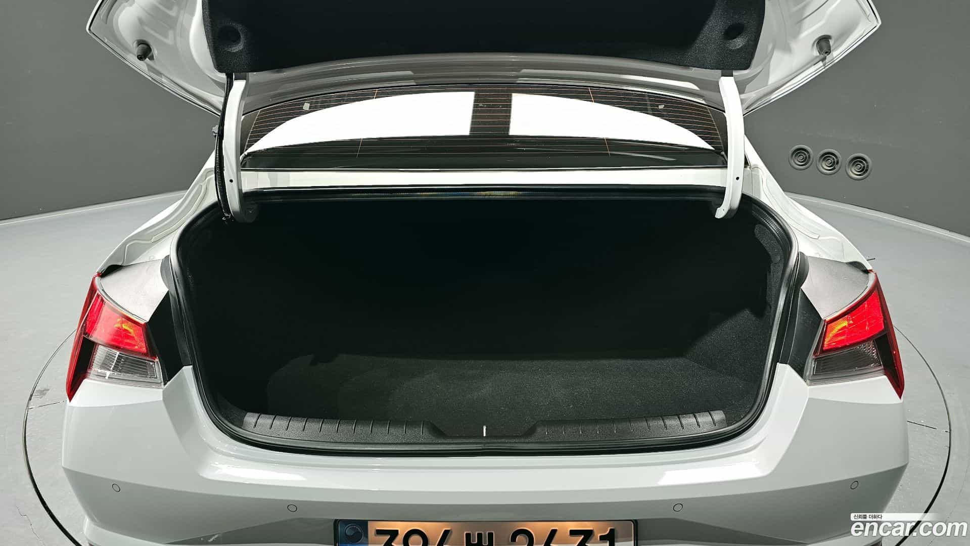 AVANTE Hyundai 2023.3-OPTION-024