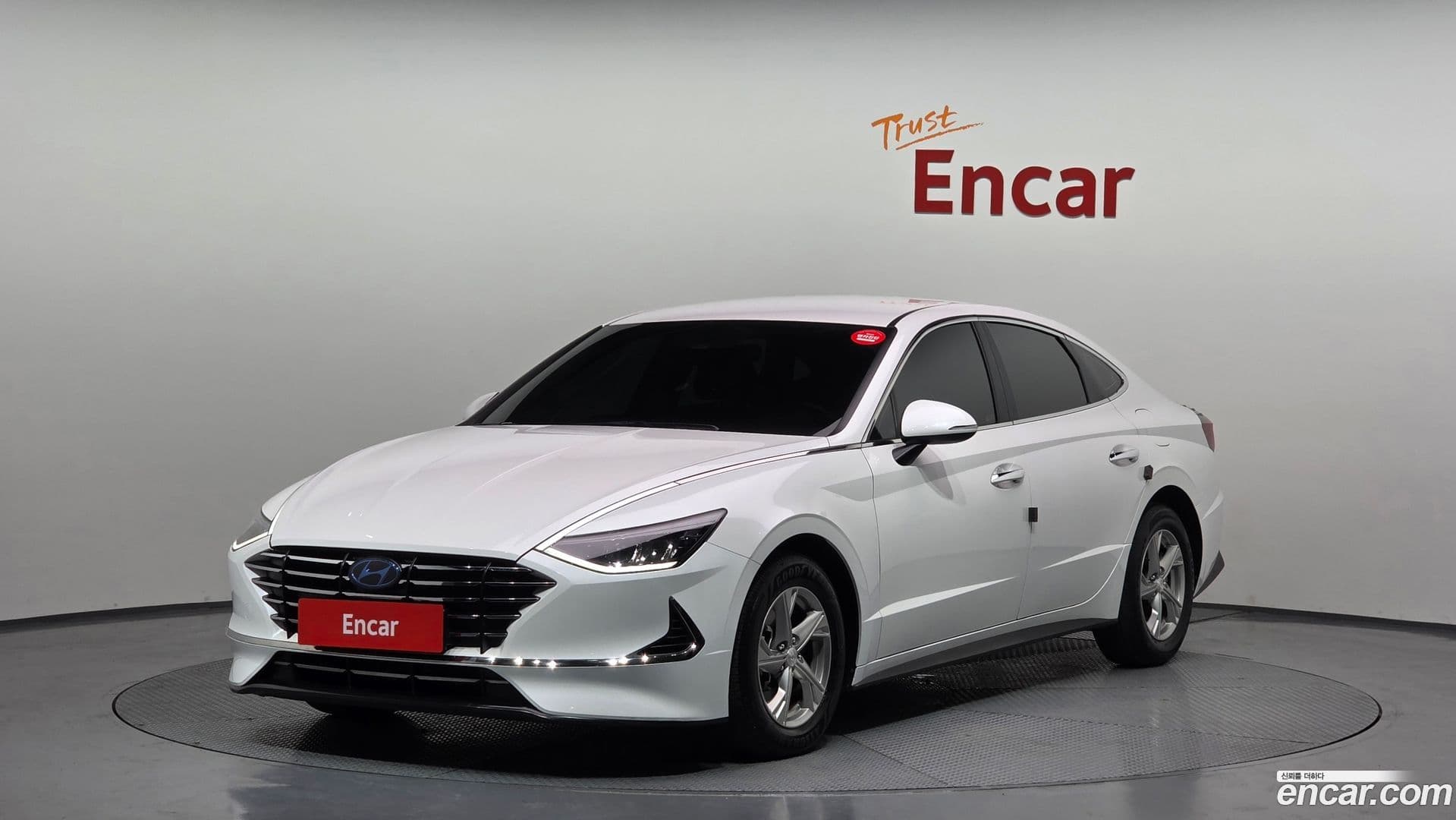 Main__Slider__Photo:Sonata Hyundai 2019.9-0