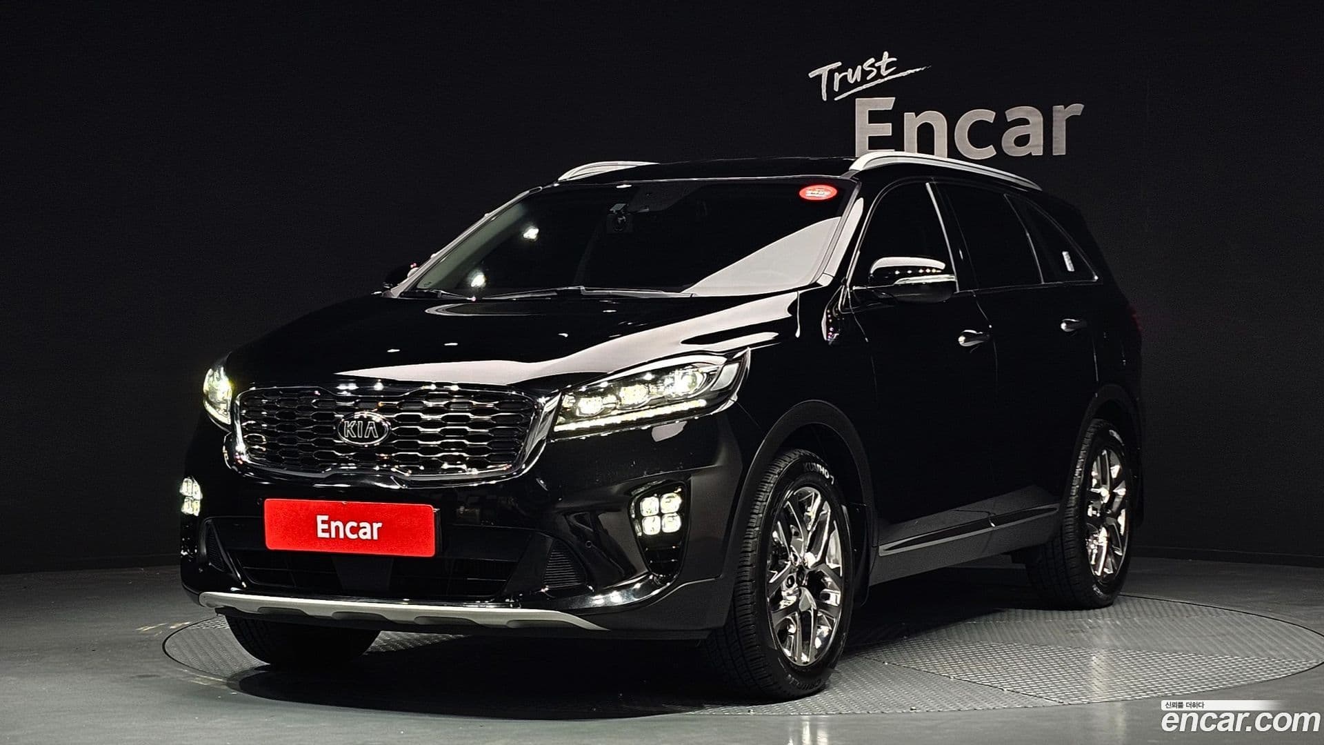 Main__Slider__Photo:Sorento Kia 2019.9-0