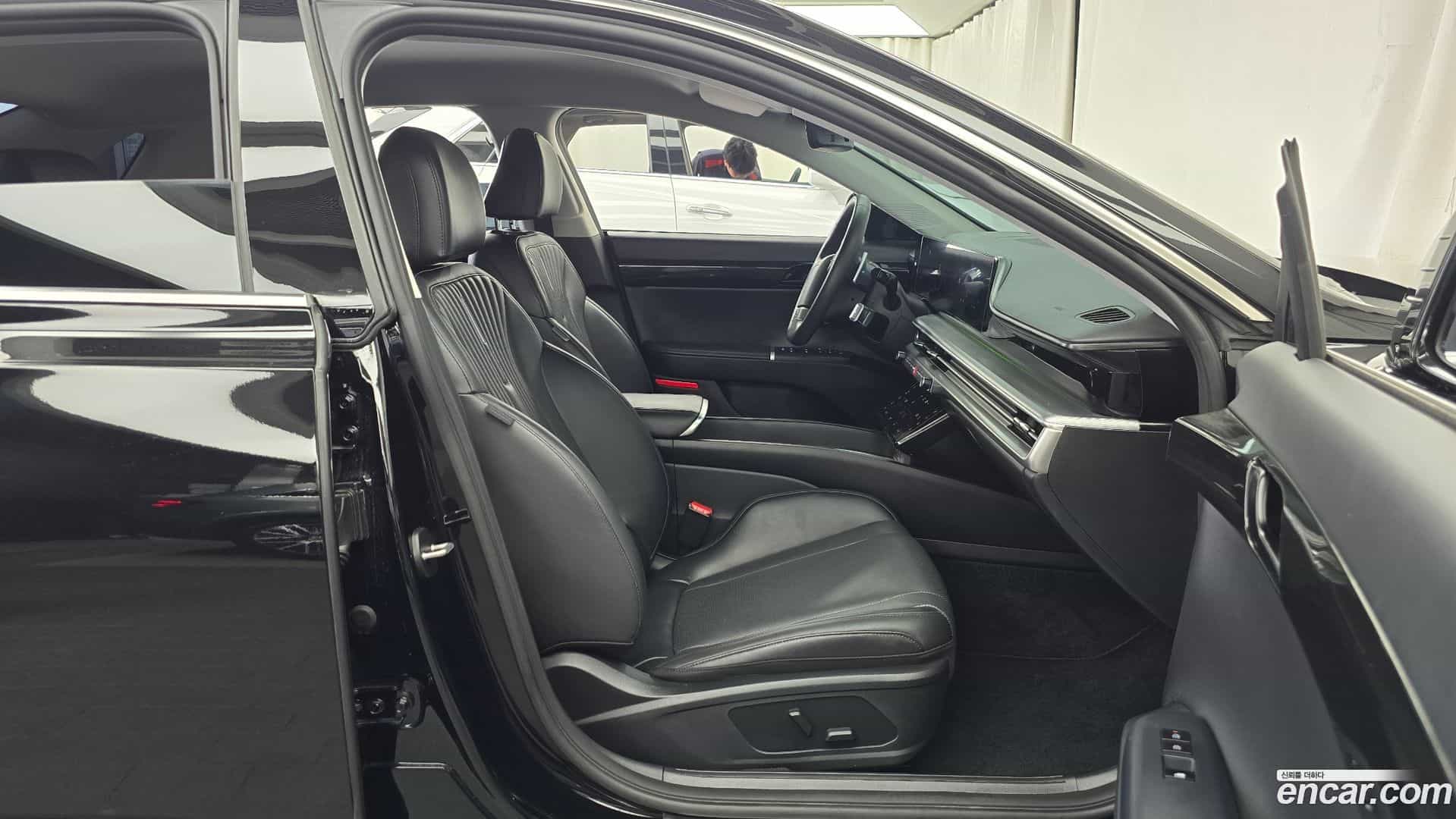 Grandeur Hyundai 2023.5-INNER-036