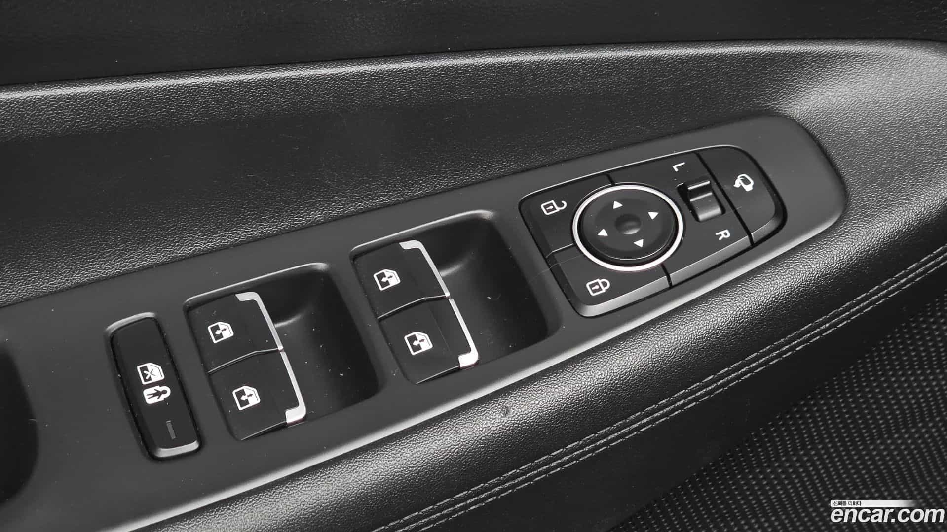 Santafe Hyundai 2023.3-OPTION-041