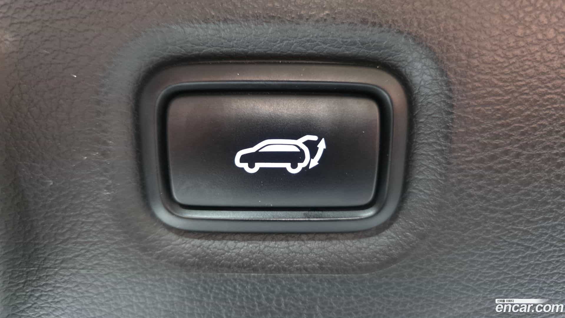 Santafe Hyundai 2023.3-OPTION-044