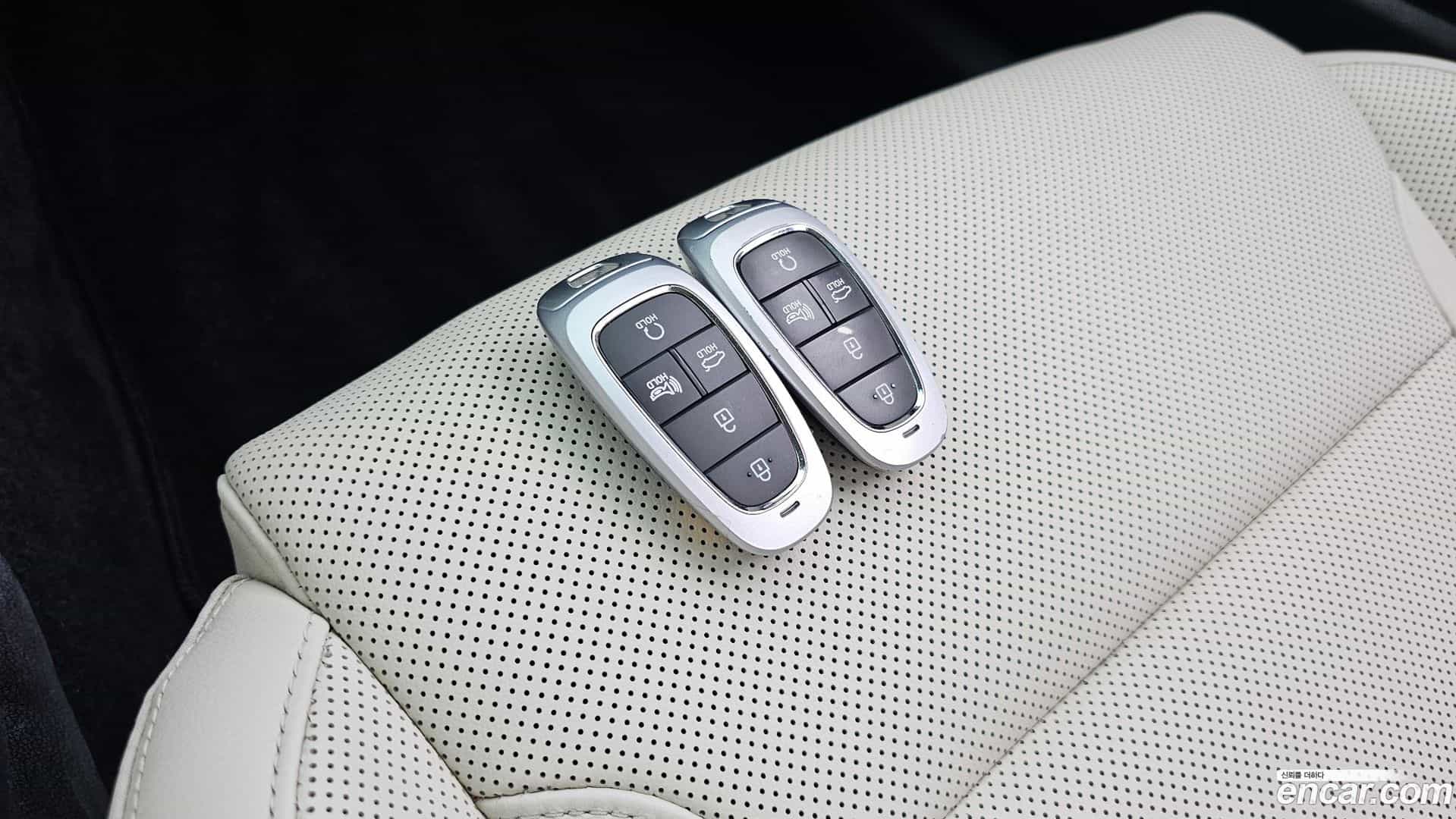 Grandeur Hyundai 2022.3-OPTION-021