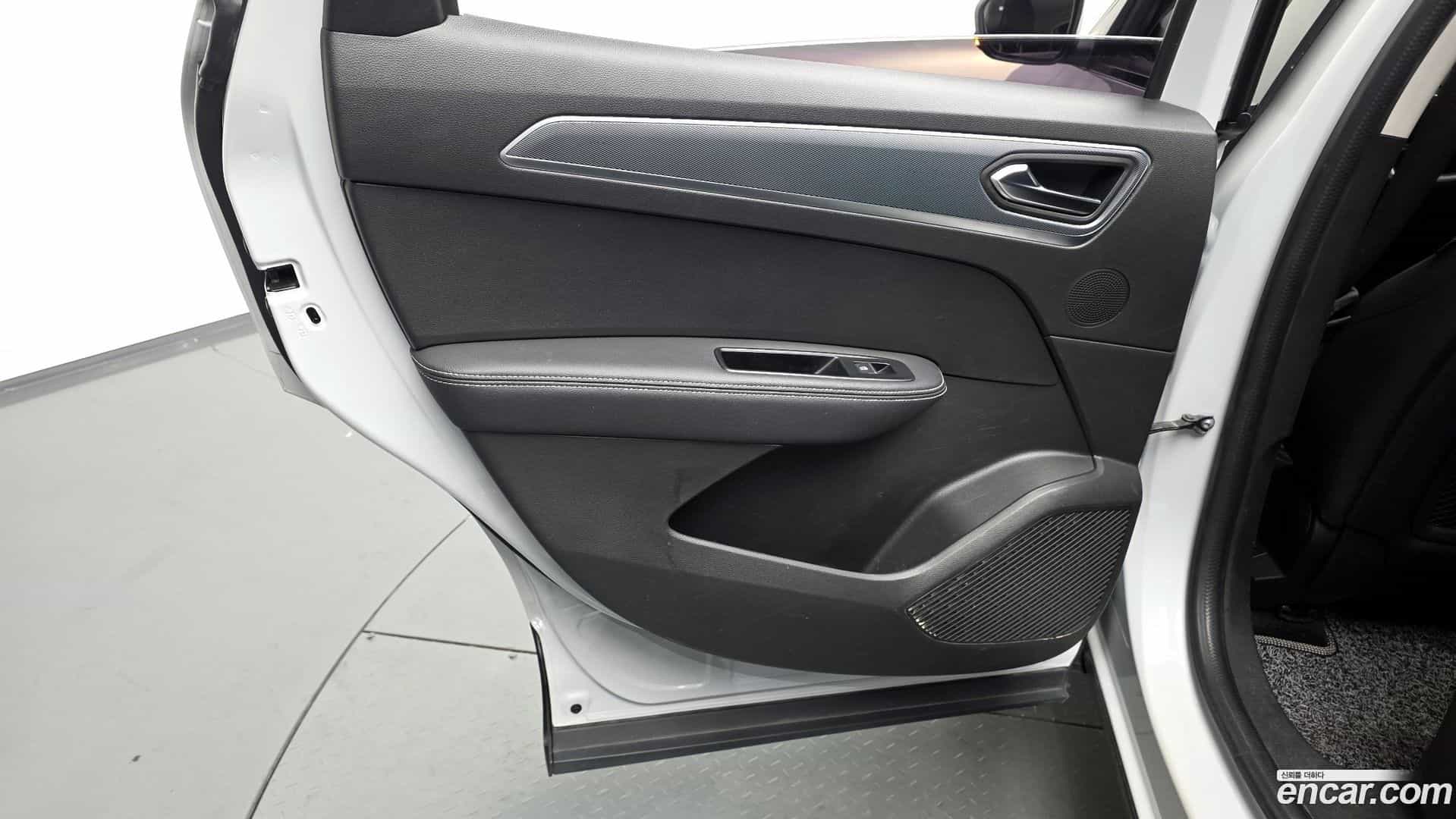 XM3 Renault Korea 2022.0-INNER-034