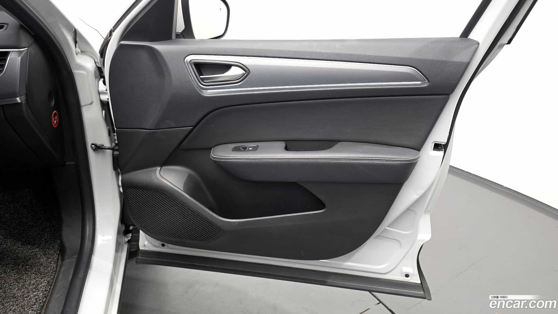 XM3 Renault Korea 2022.0-INNER-035