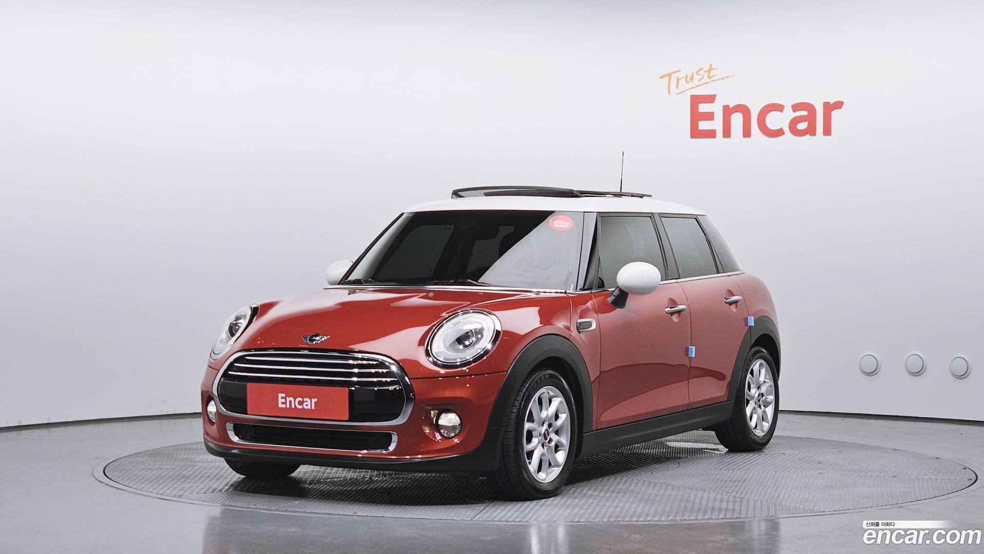 Main__Slider__Photo:Cooper Mini 2017.3-0