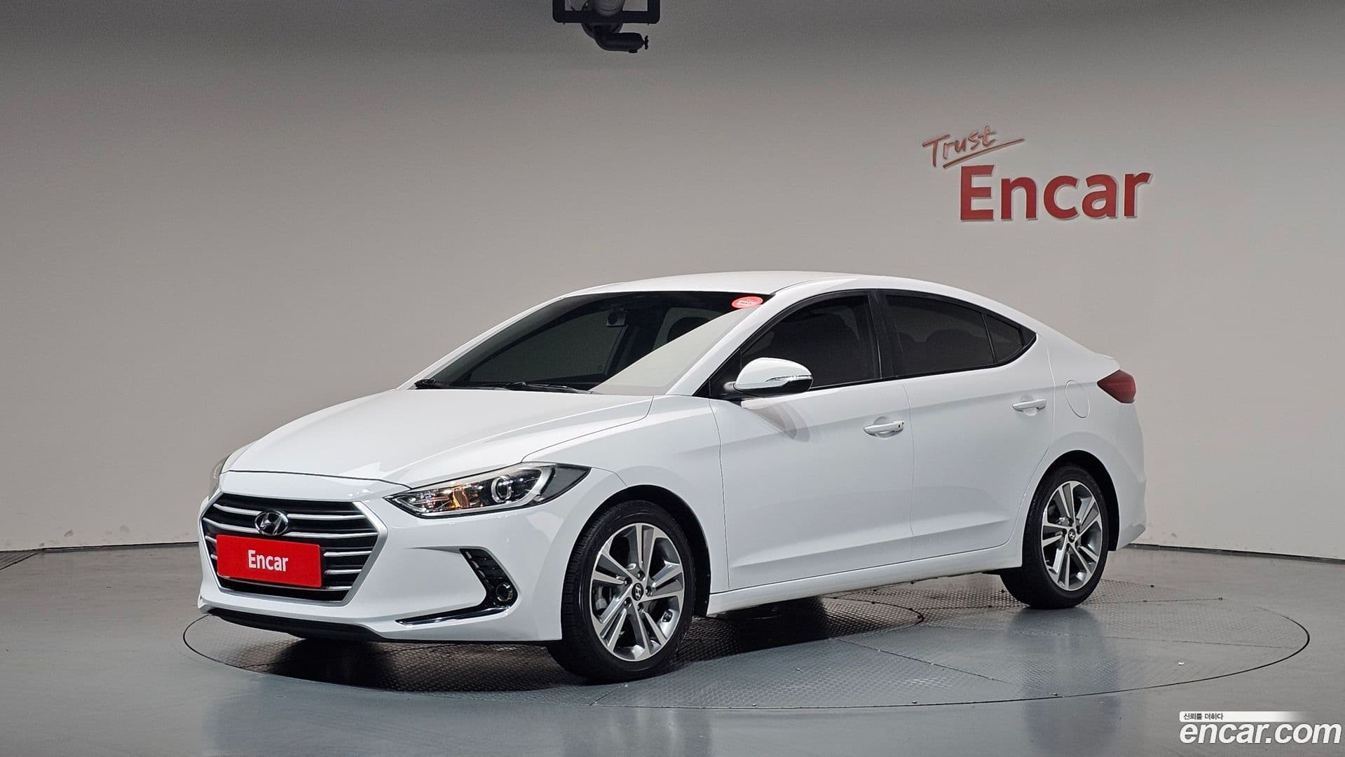 Main__Slider__Photo:AVANTE Hyundai 2018.1-0