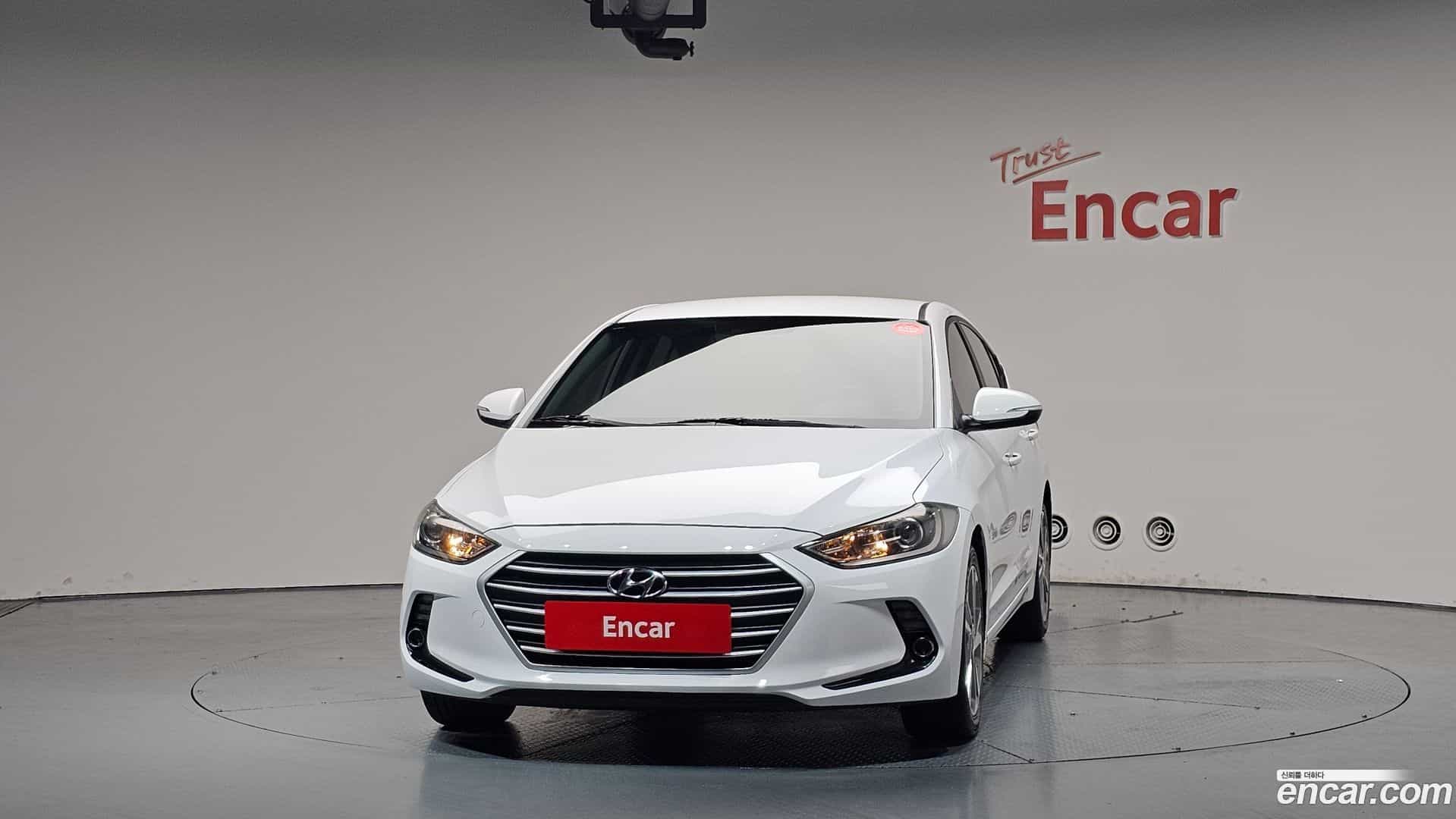 AVANTE Hyundai 2018.1-OUTER-003