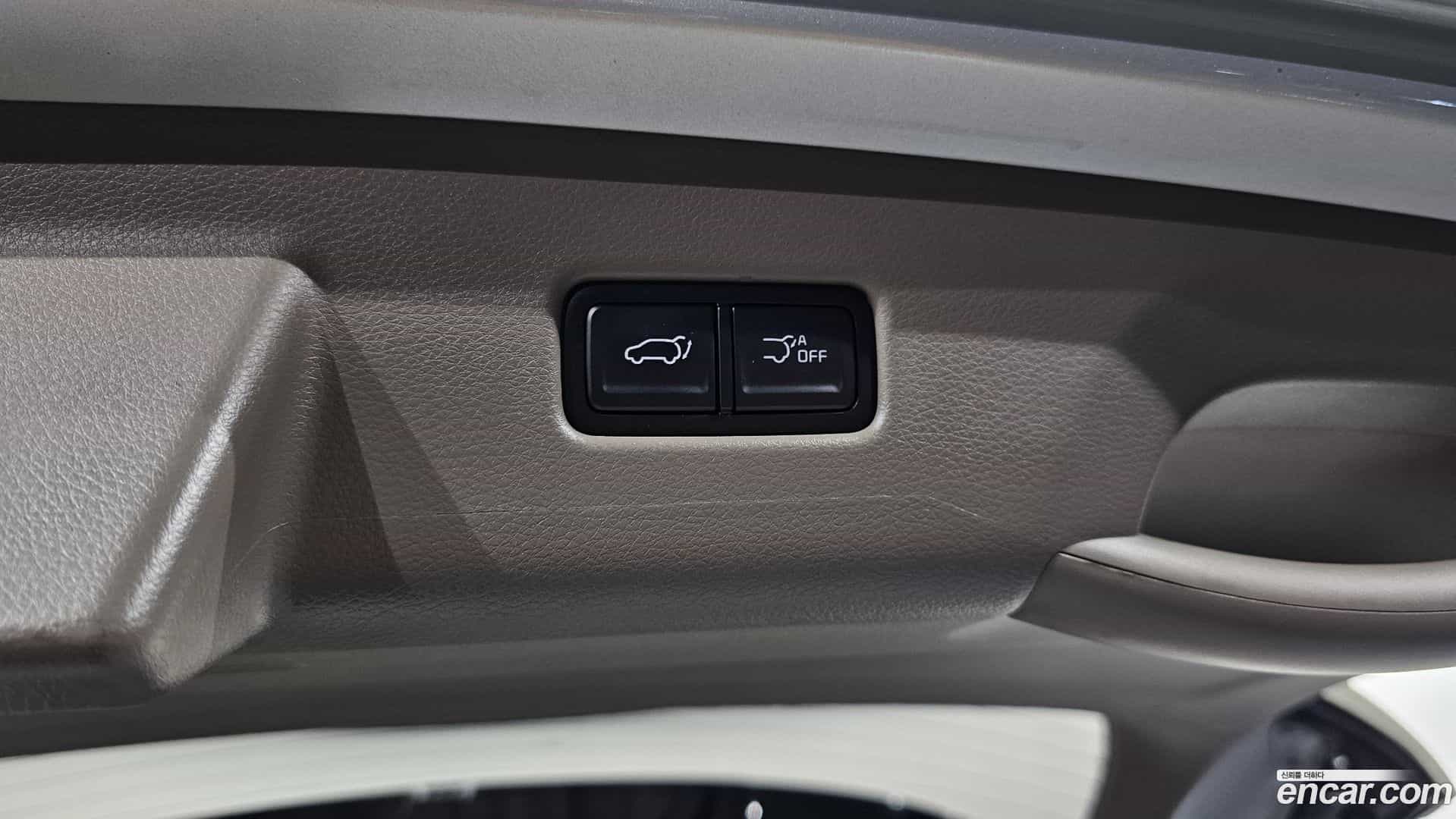 Canival Kia 2025.8-OPTION-024
