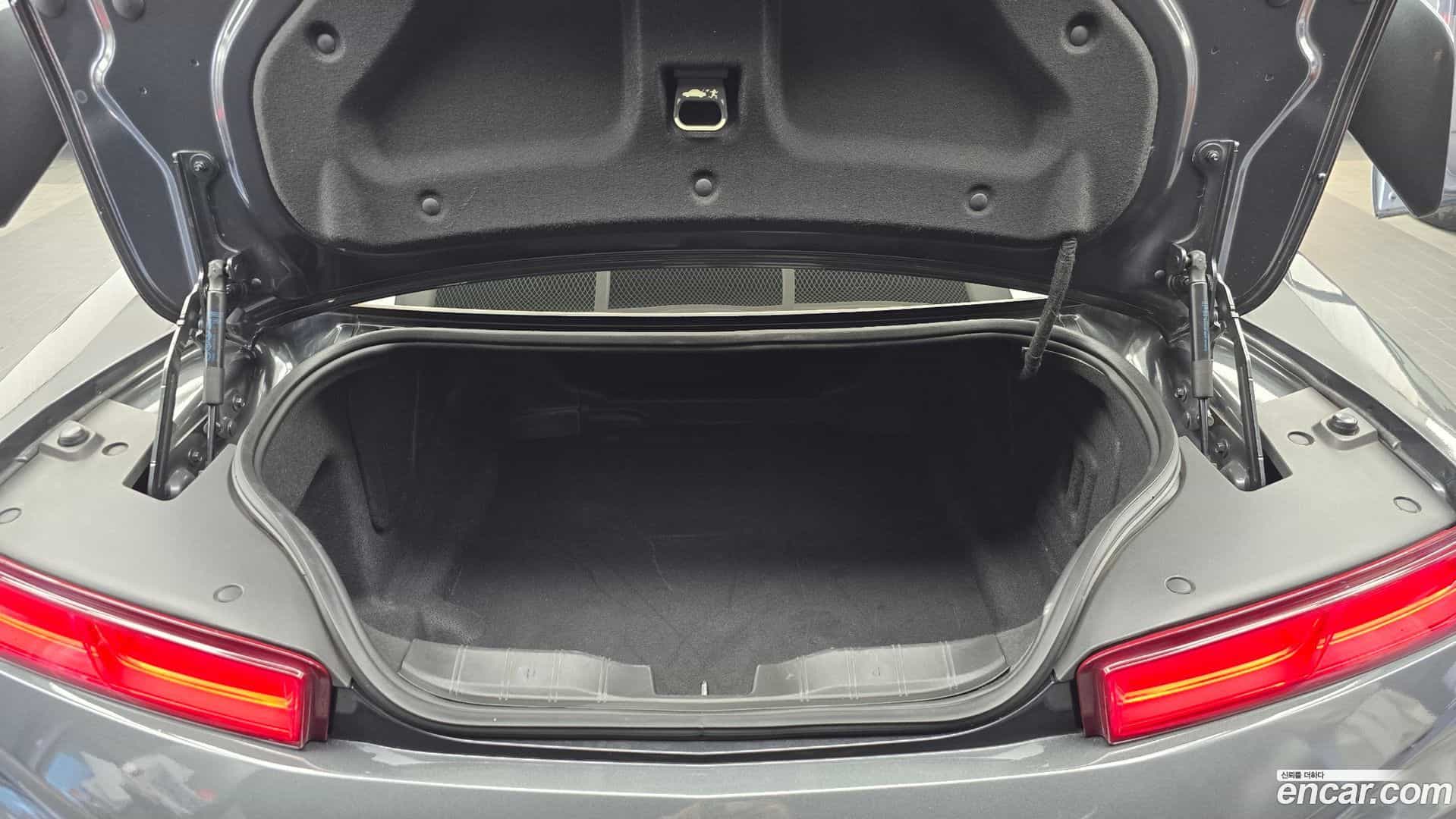 Camaro Chevrolet 2016.9-OPTION-024
