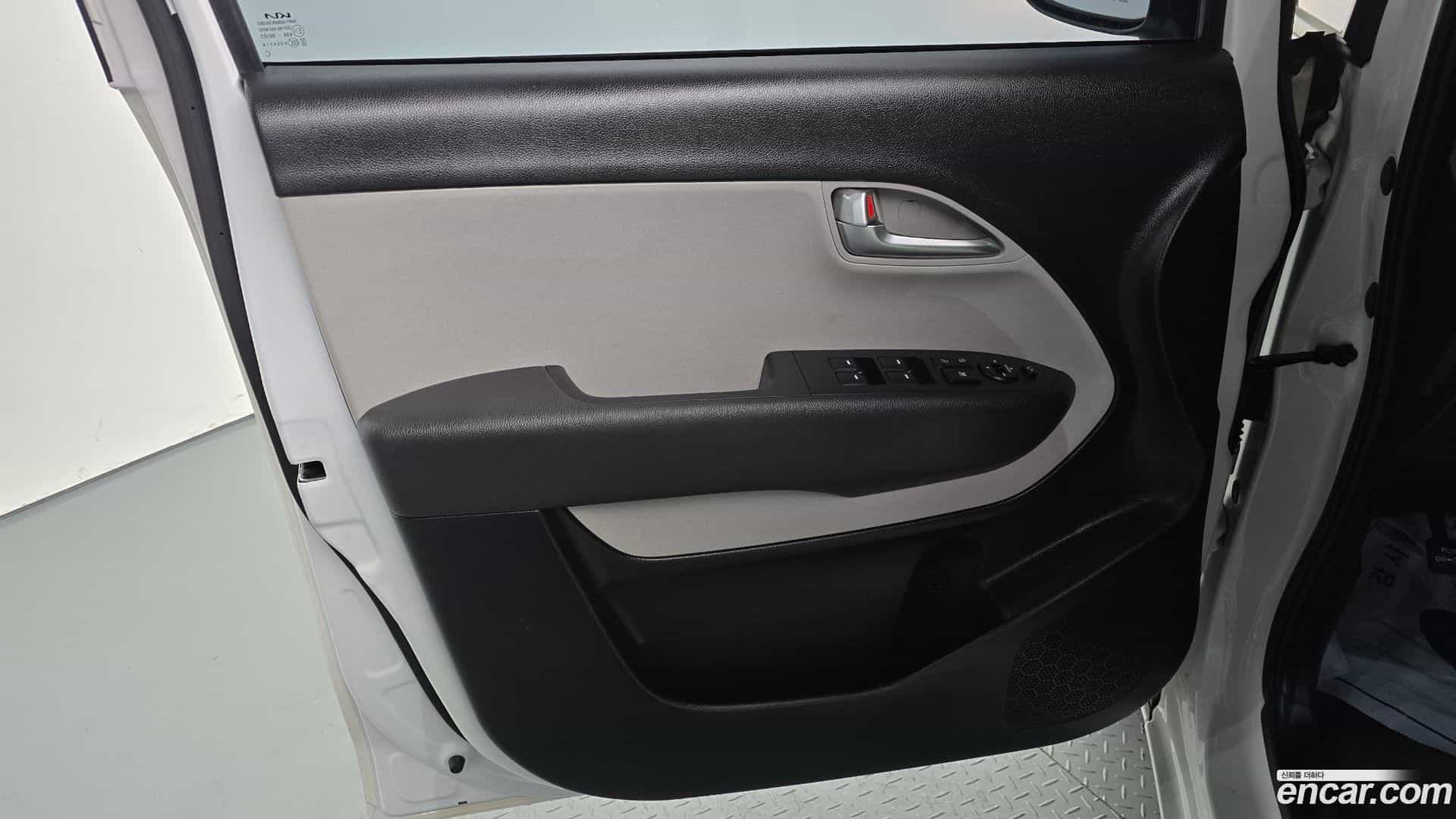 RAY Kia 2021.11-INNER-034