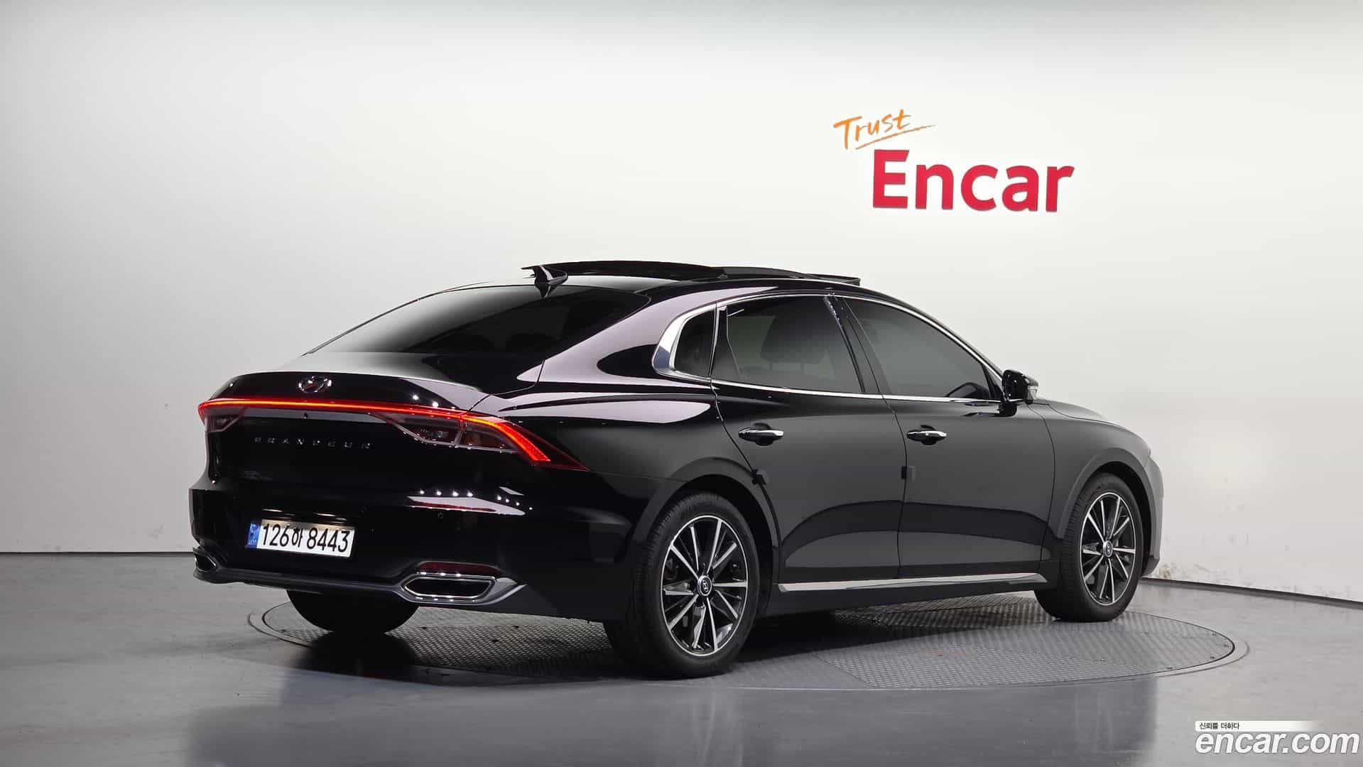 Grandeur Hyundai 2022.5-OUTER-002