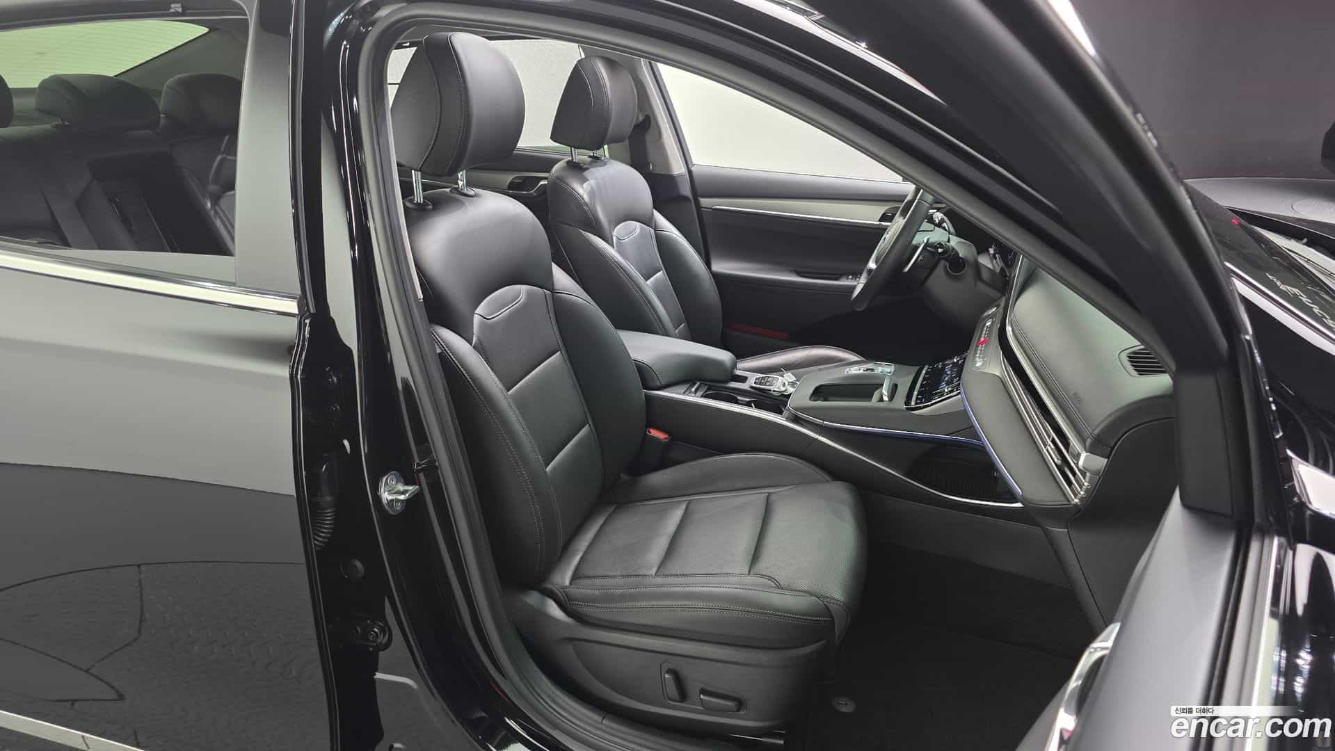 Grandeur Hyundai 2022.5-OPTION-016