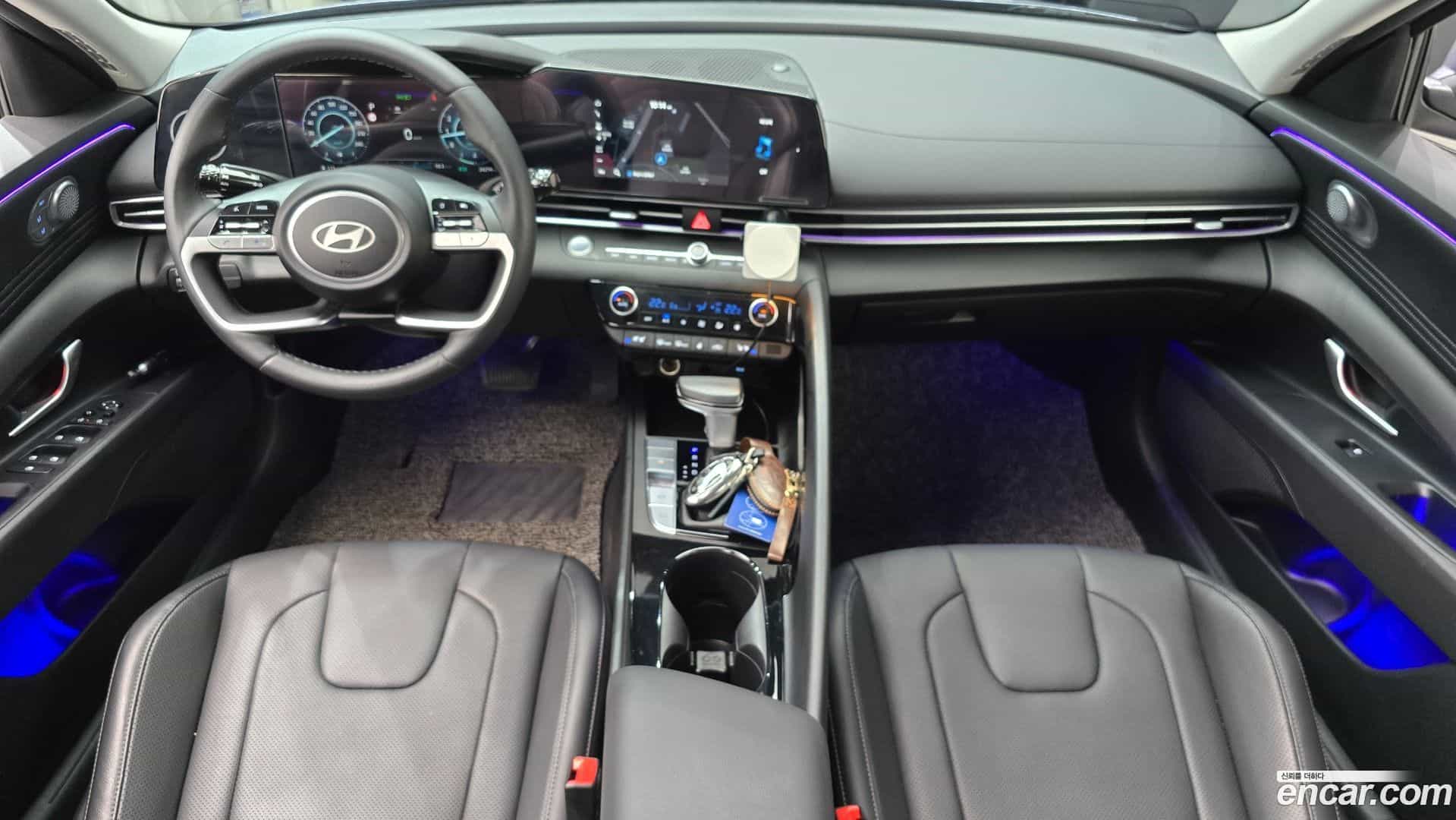 AVANTE Hyundai 2023.10-INNER-007