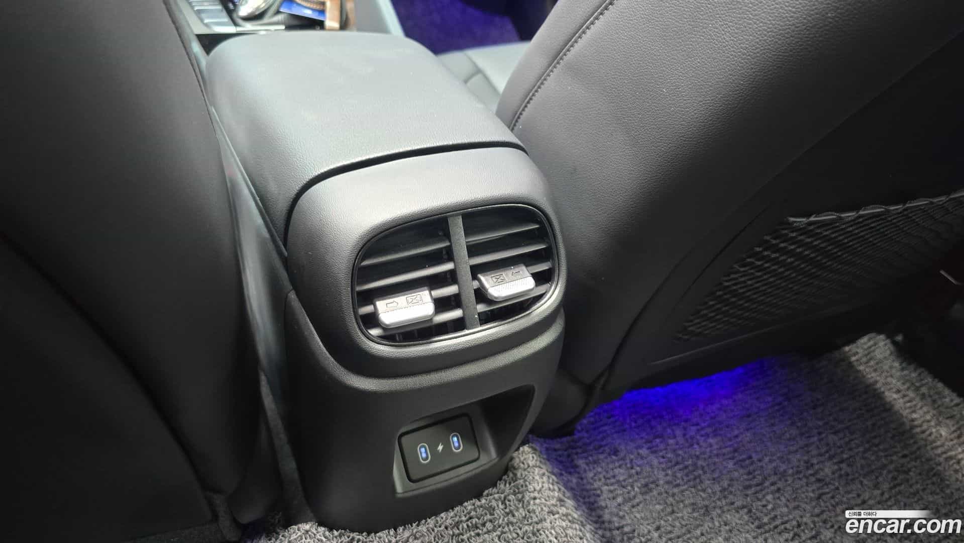 AVANTE Hyundai 2023.10-OPTION-042
