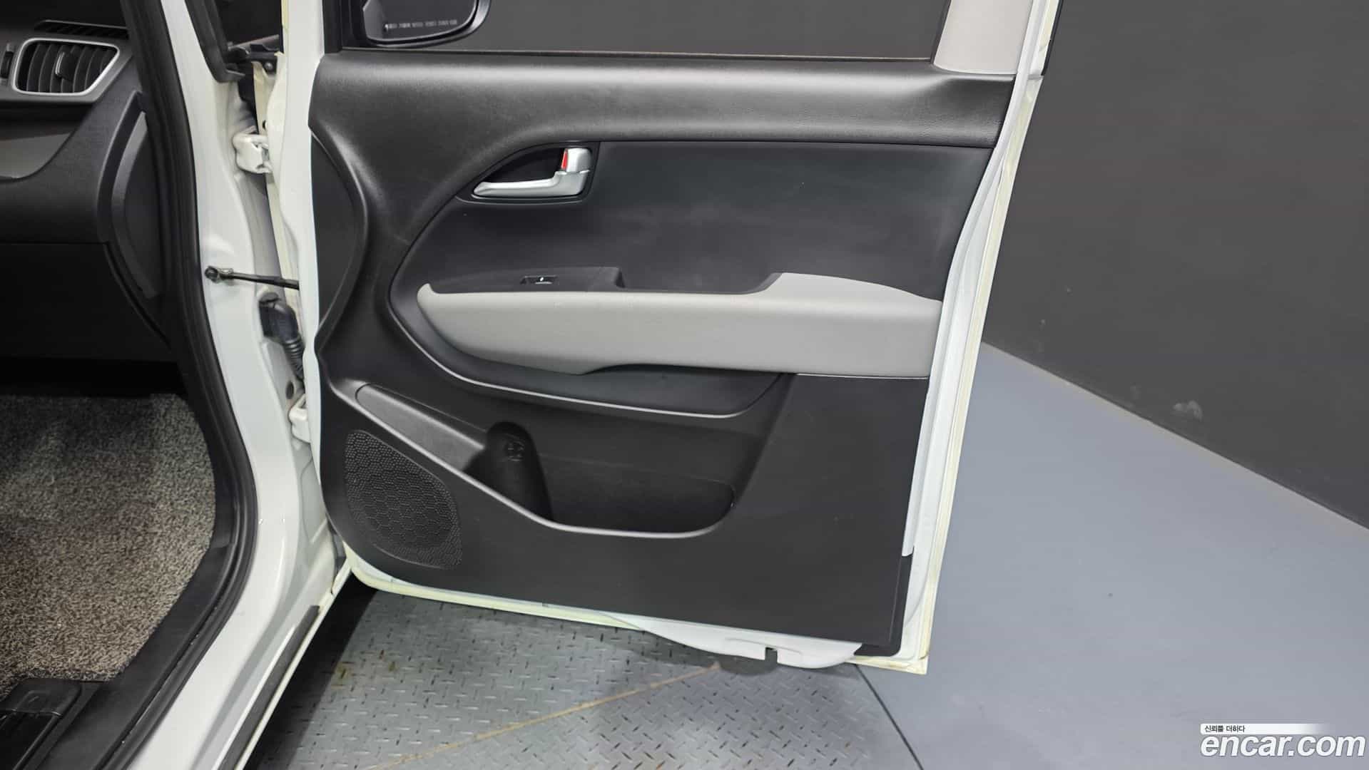 RAY Kia 2021.5-INNER-035