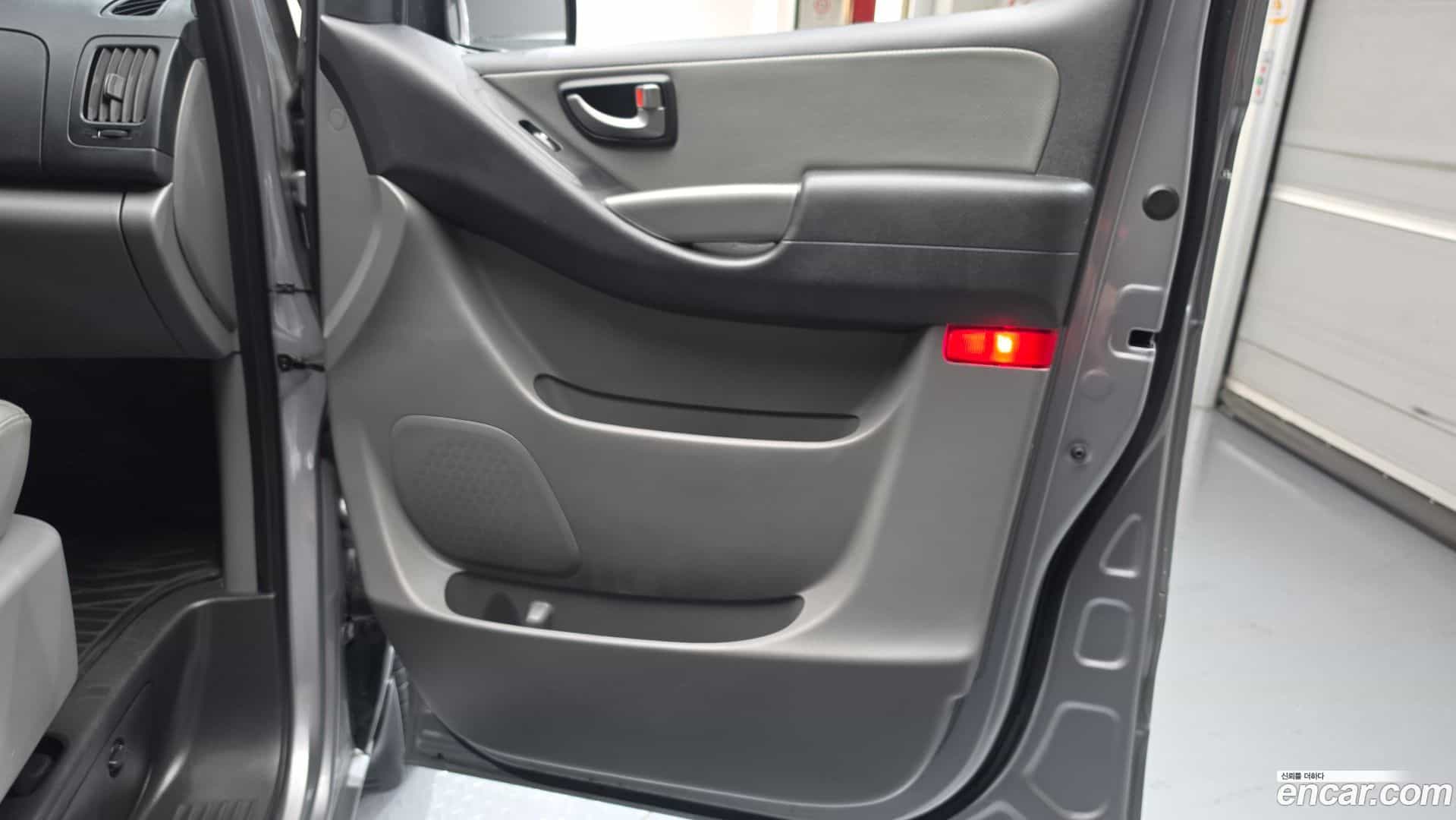 Starex Hyundai 2020.5-INNER-035