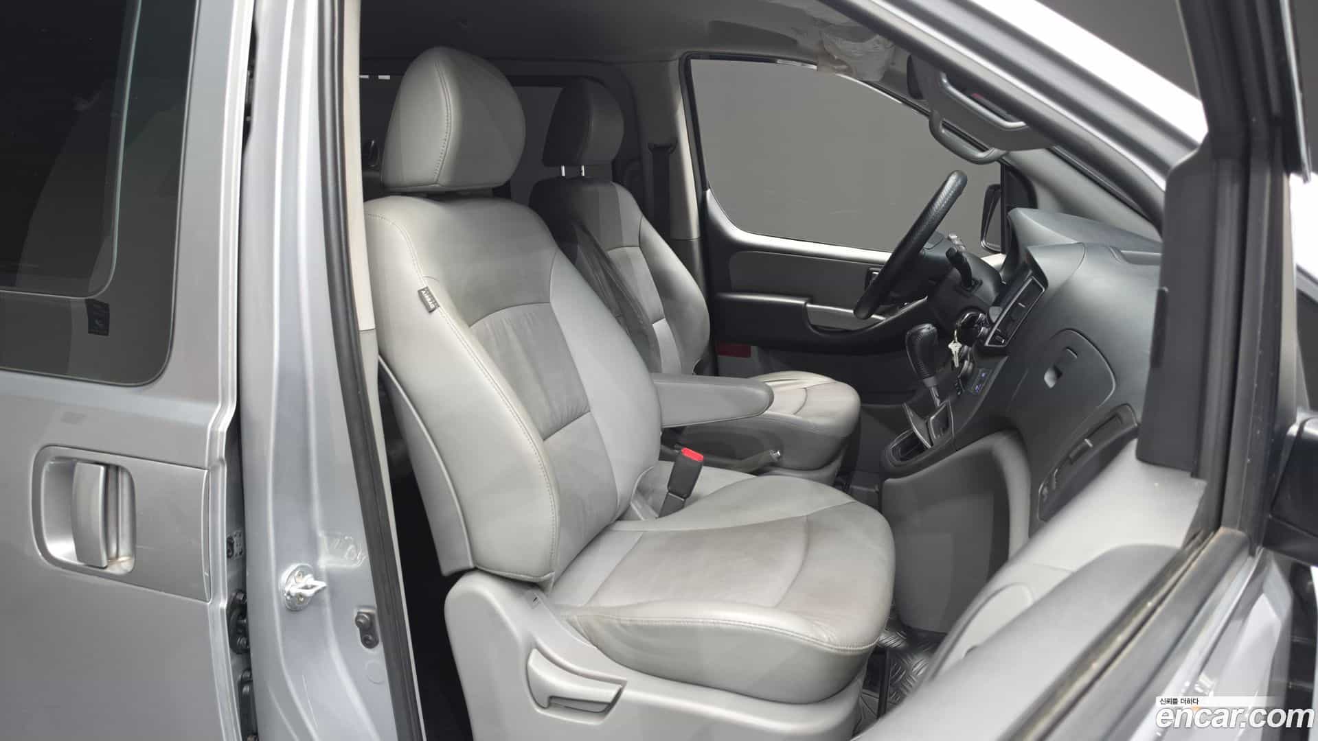 Starex Hyundai 2020.5-INNER-036