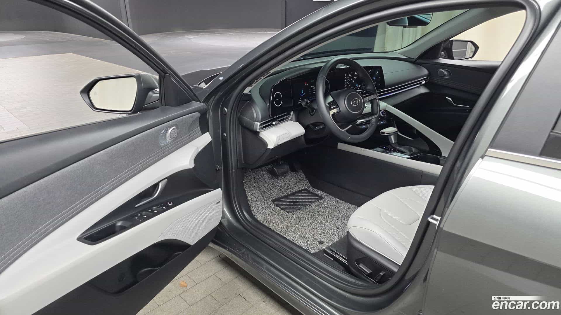 AVANTE Hyundai 2022.8-INNER-010