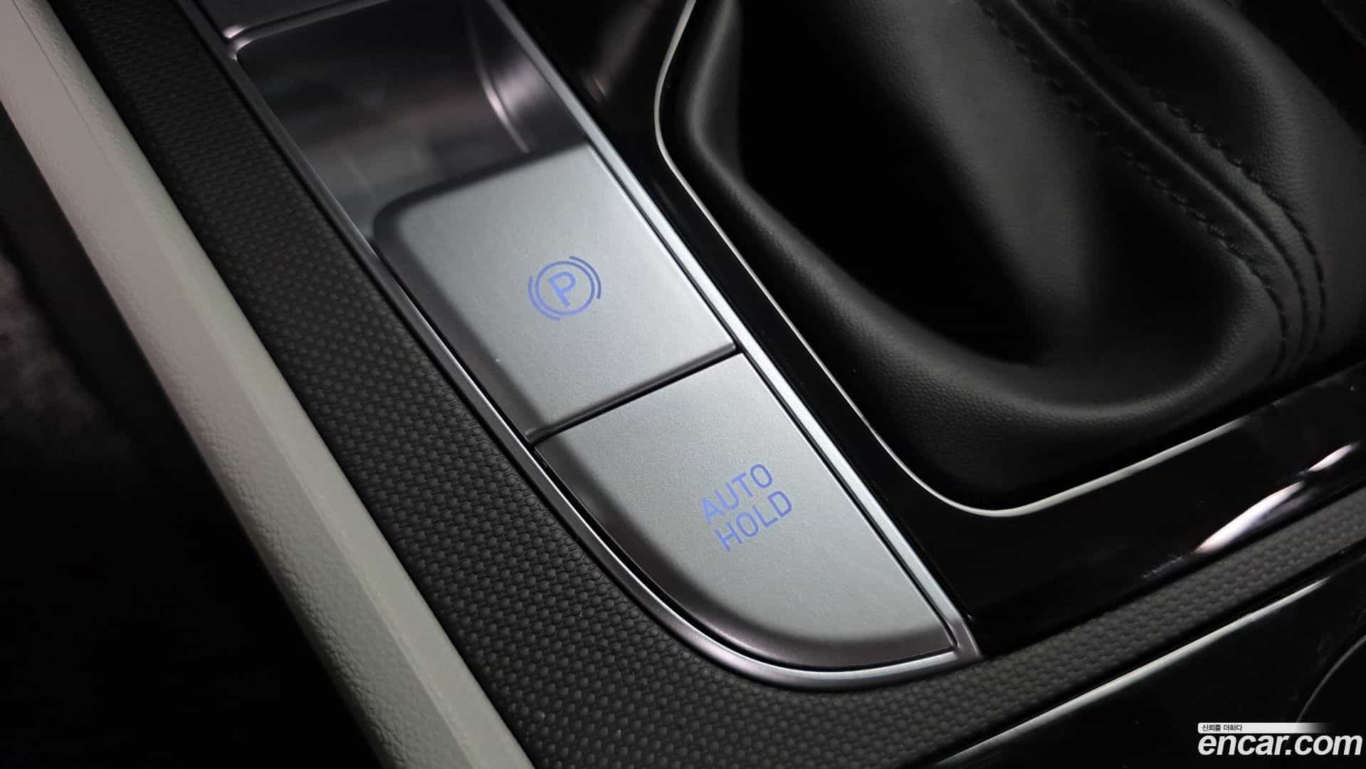 AVANTE Hyundai 2022.8-OPTION-020