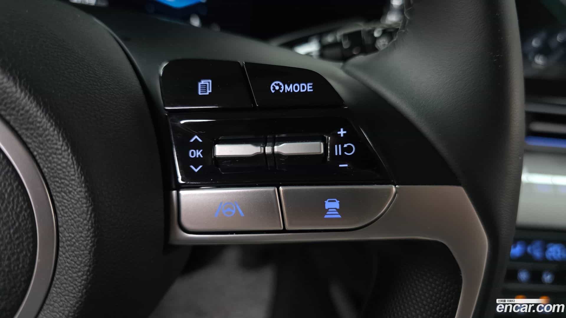 AVANTE Hyundai 2022.8-OPTION-021