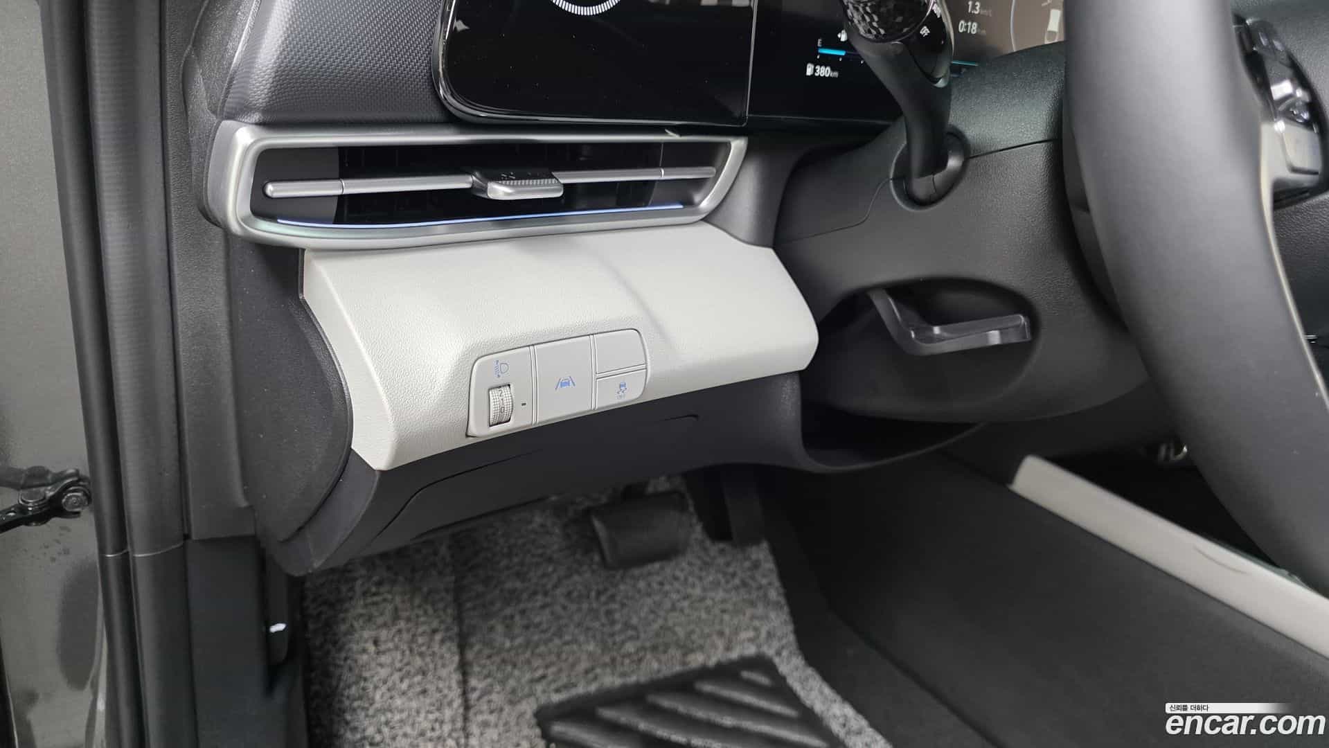 AVANTE Hyundai 2022.8-OPTION-023