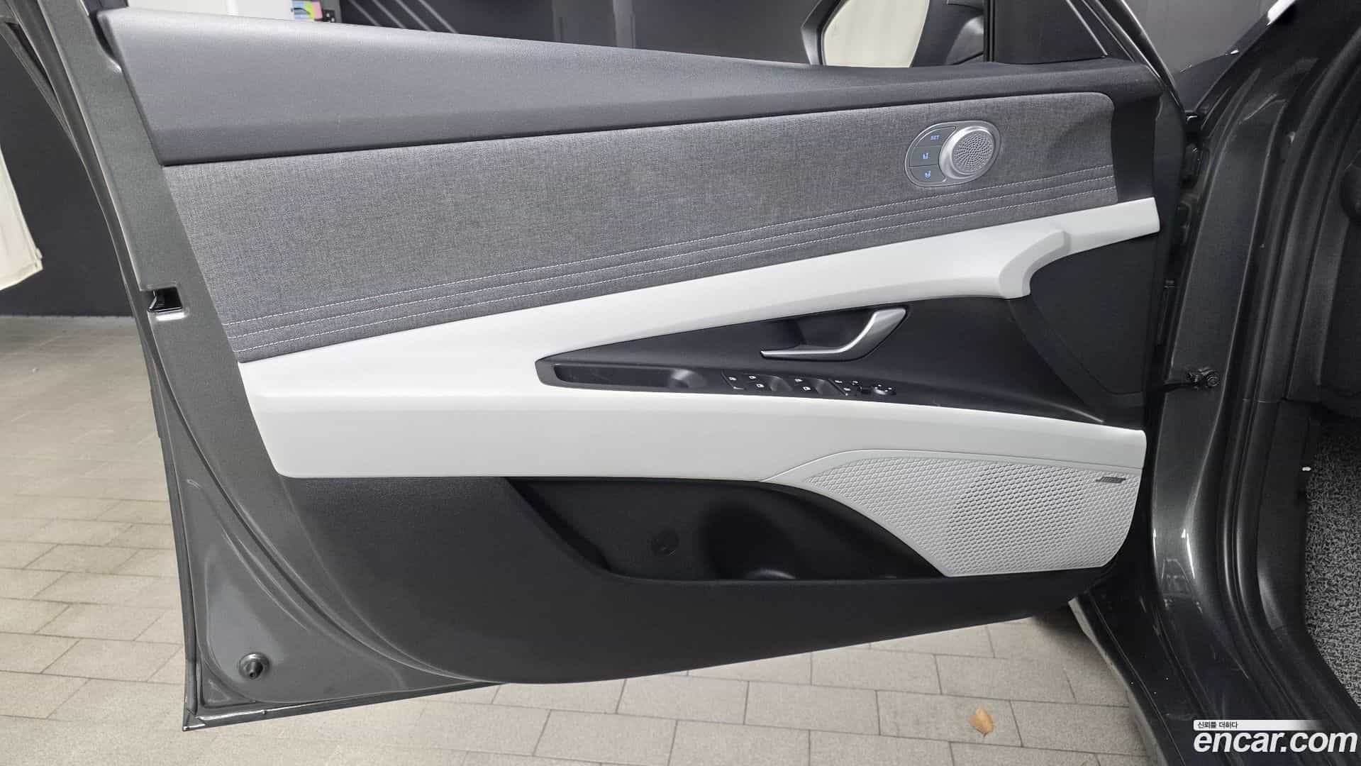 AVANTE Hyundai 2022.8-INNER-034