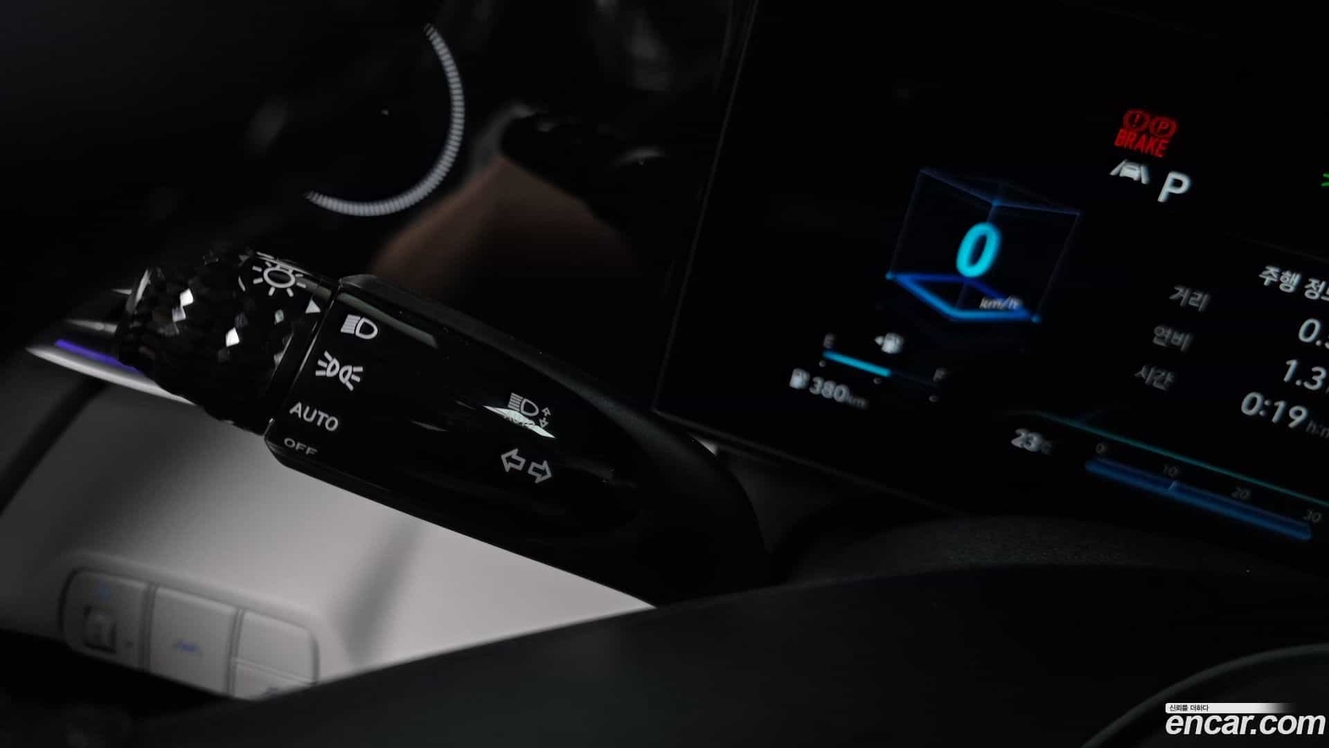 AVANTE Hyundai 2022.8-OPTION-042