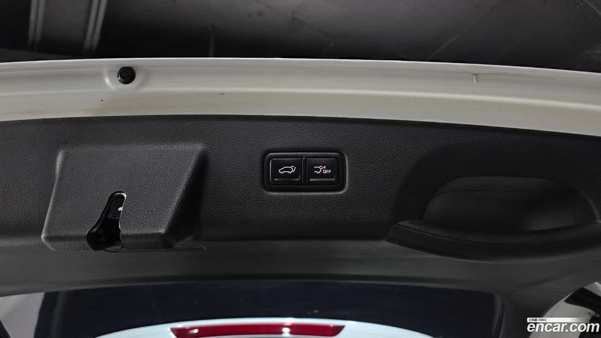 Canival Kia 2023.4-OPTION-024