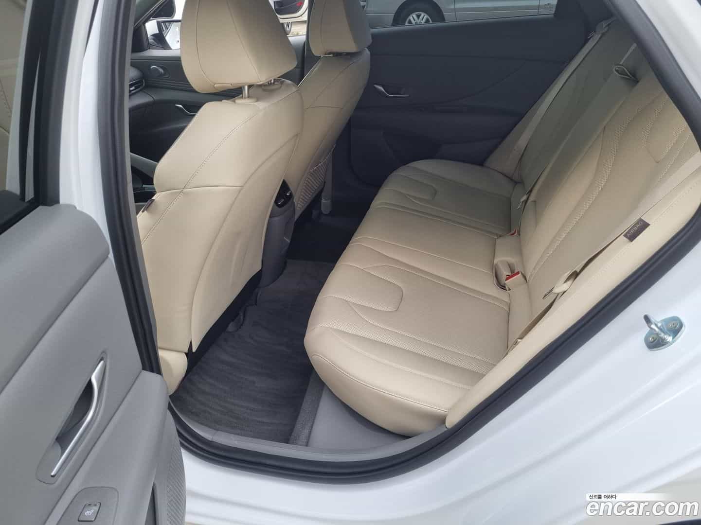 AVANTE Hyundai 2024.6-OPTION-018