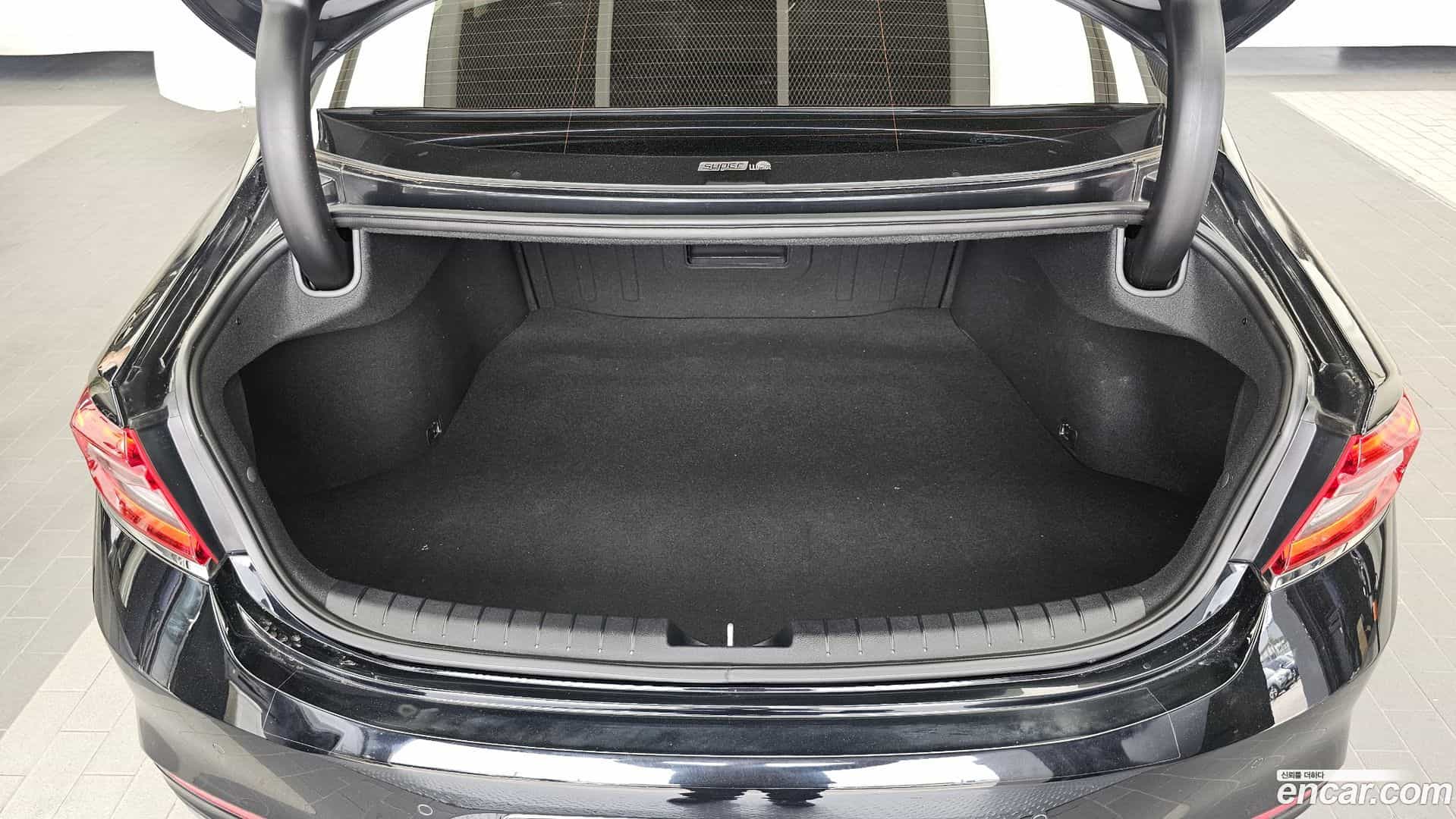 Grandeur Hyundai 2019.9-OPTION-024