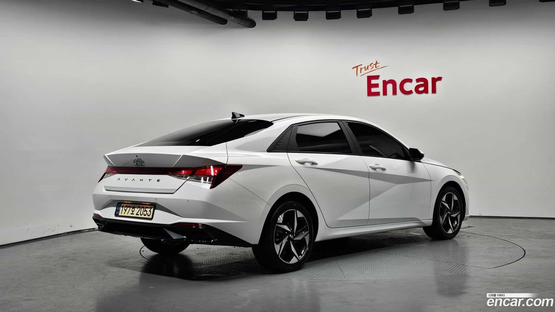 AVANTE Hyundai 2022.5-OUTER-002