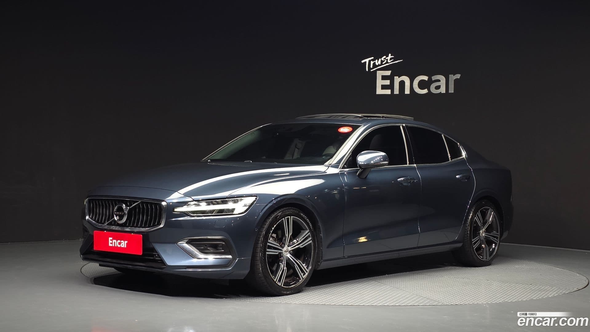 Main__Slider__Photo:S60 Volvo 2019.8-0