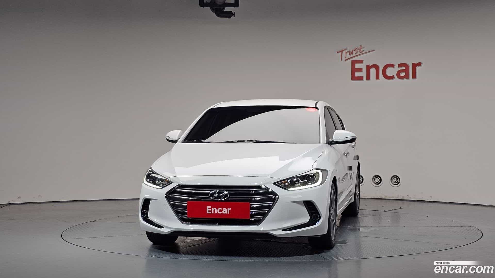 AVANTE Hyundai 2015.9-OUTER-003