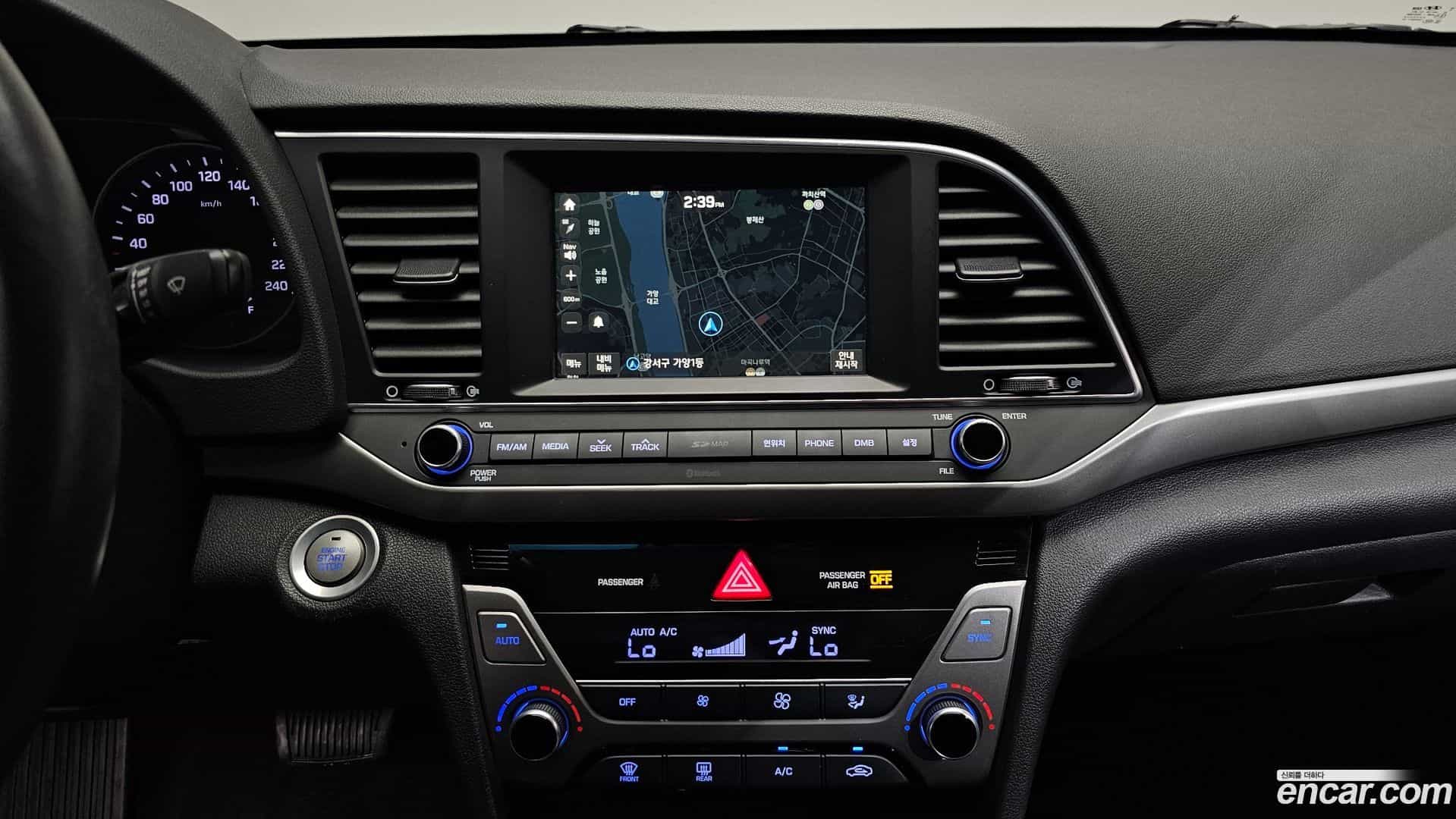 AVANTE Hyundai 2015.9-OPTION-017