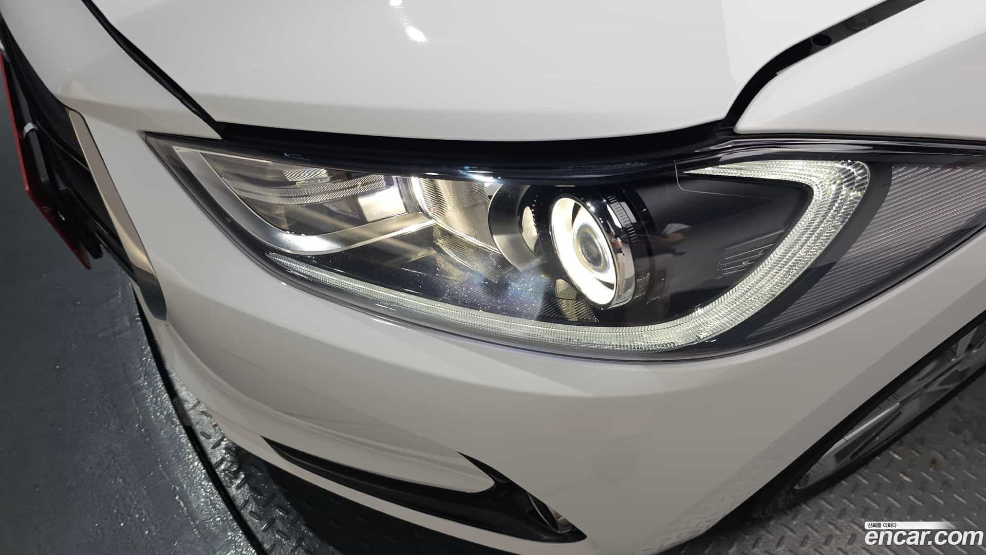 AVANTE Hyundai 2015.9-OUTER-032