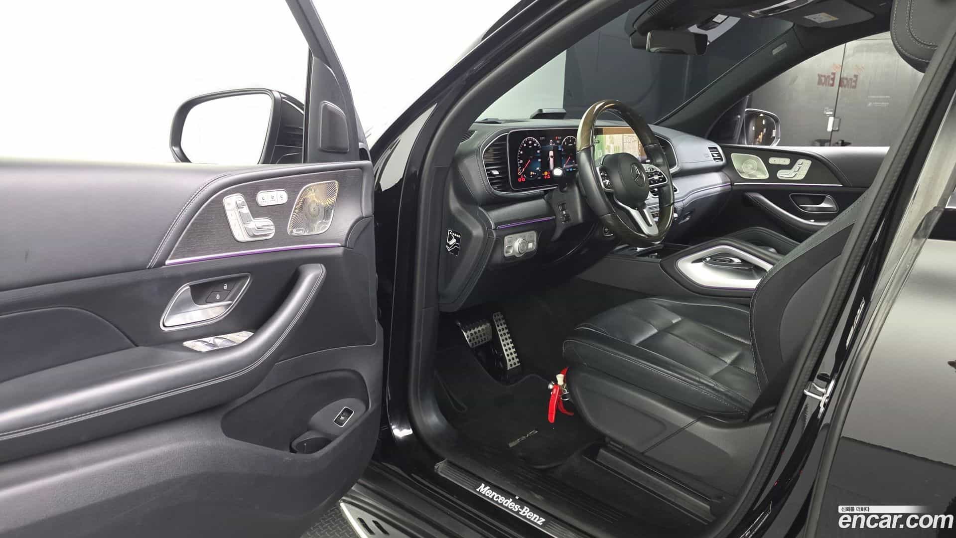 GLS-Class Mercedes-Benz 2021.6-INNER-010